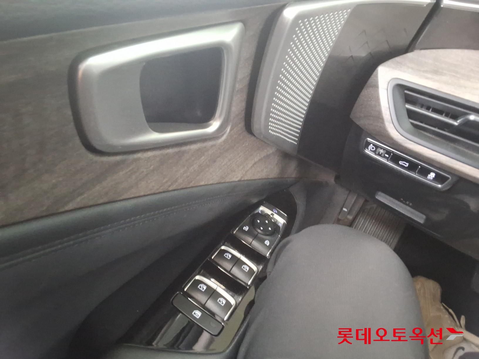 Kia K8 2022 - Image 29