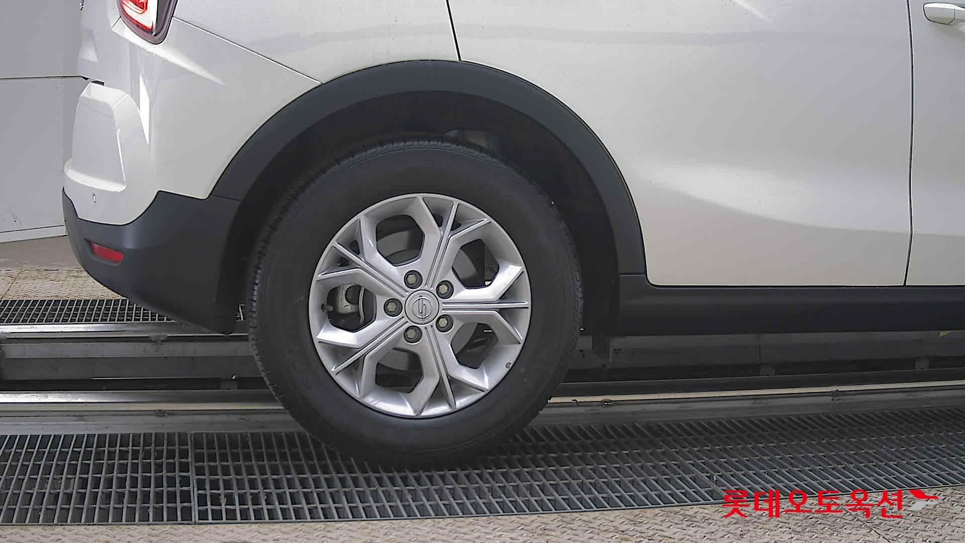 سانج يونج تيفولي 2023 - صورة 28