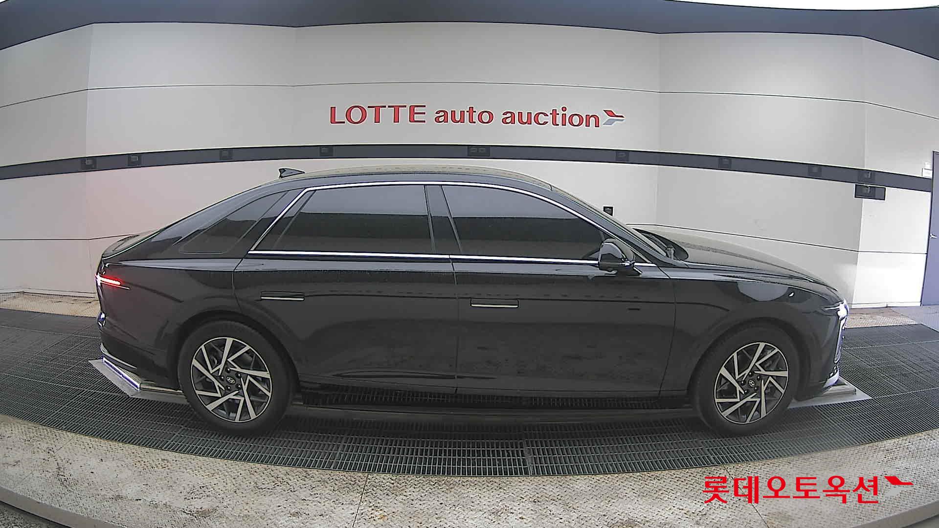 Hyundai Grandeur 2023 - Image 21