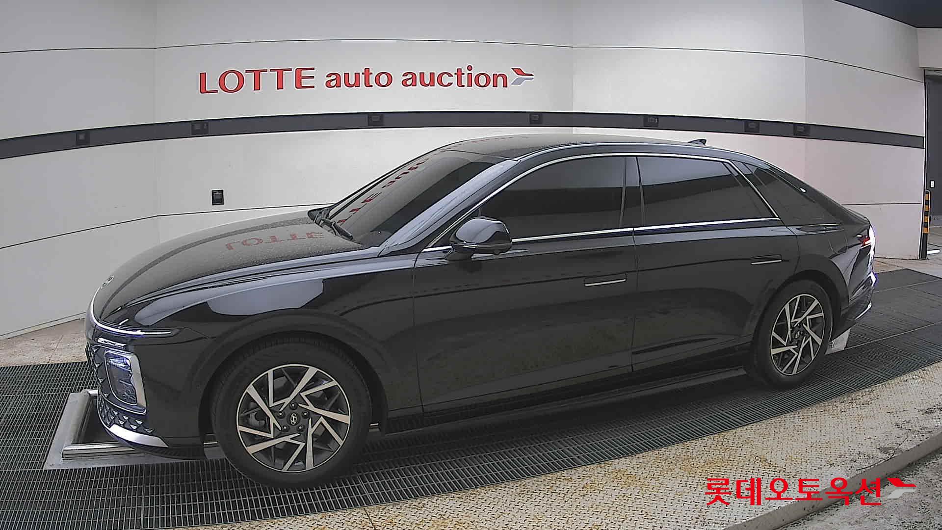 Hyundai Grandeur 2023 - Image 12