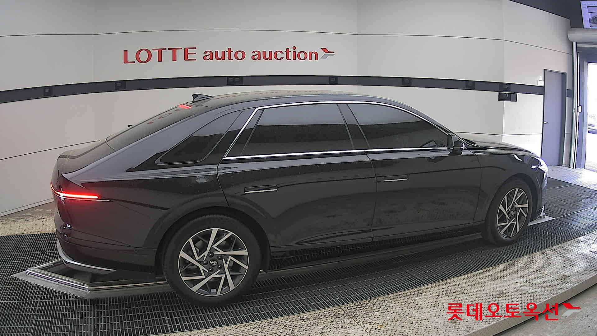 Hyundai Grandeur 2023 - Image 20