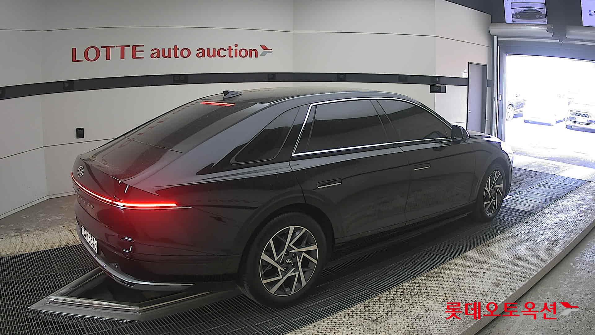 Hyundai Grandeur 2023 - Image 19