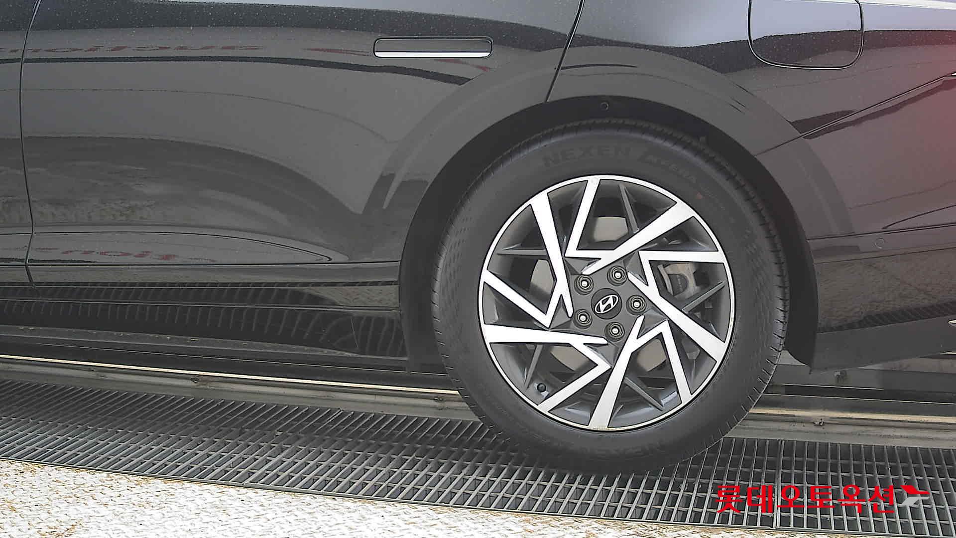 Hyundai Grandeur 2023 - Image 26