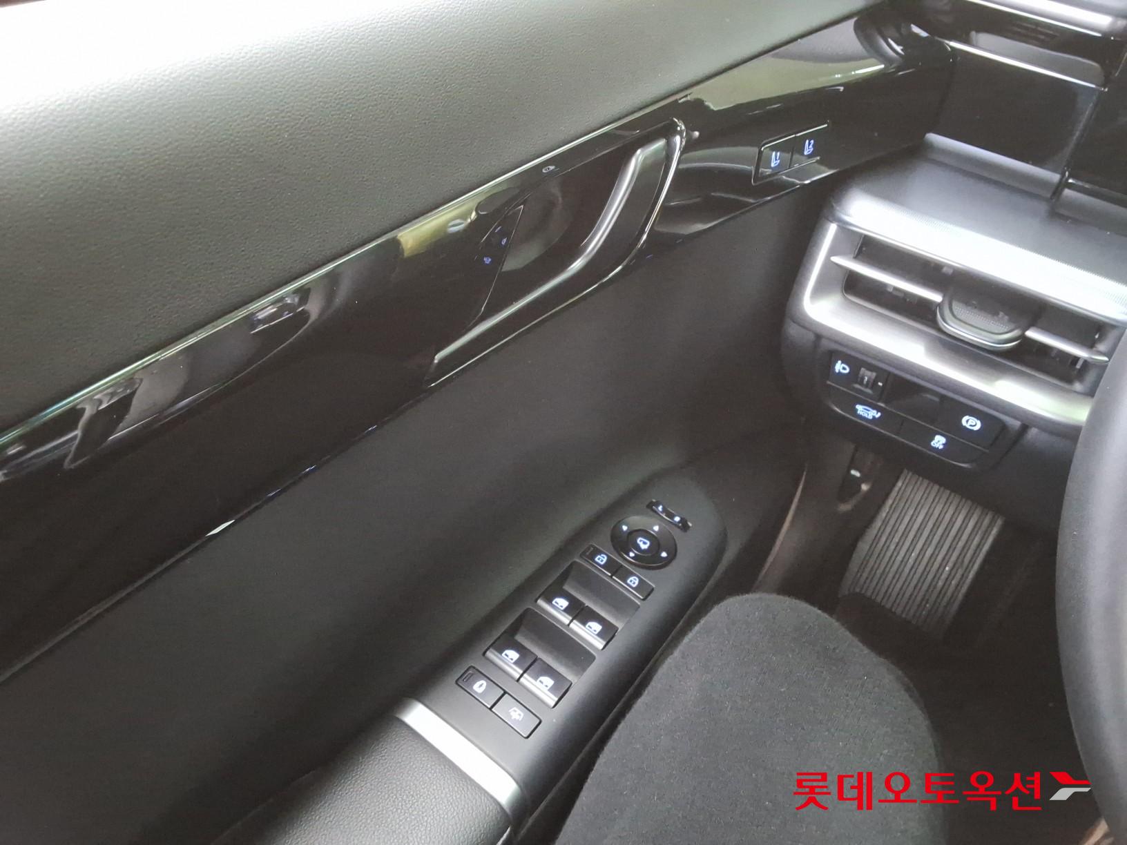 Hyundai Grandeur 2023 - Image 29