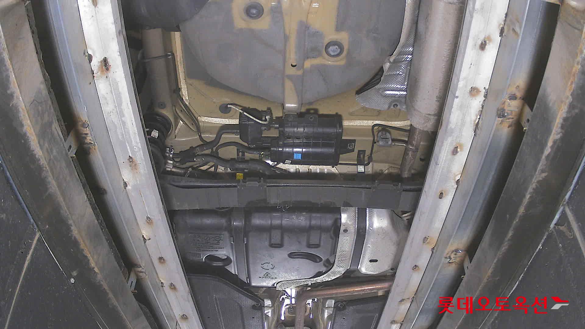 Hyundai Elantra 2023 - Image 2