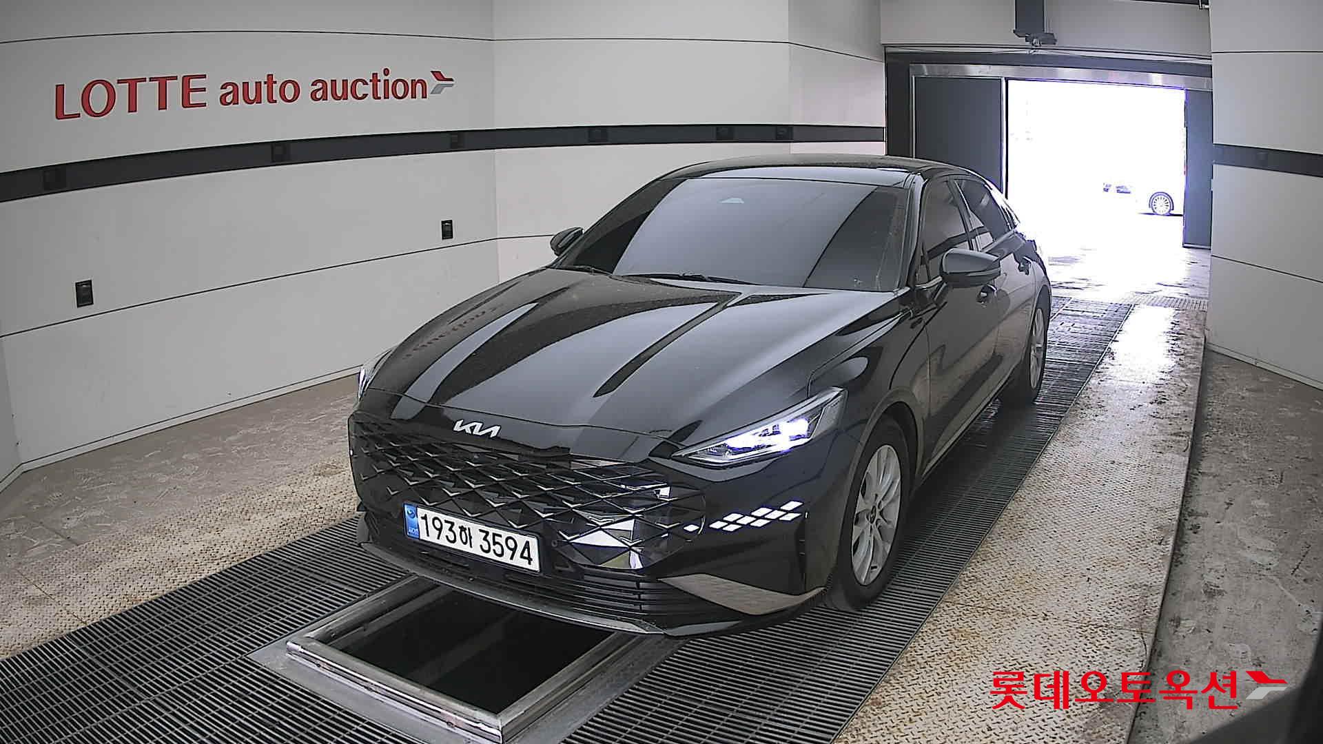 Kia K8 2022 - Image 10