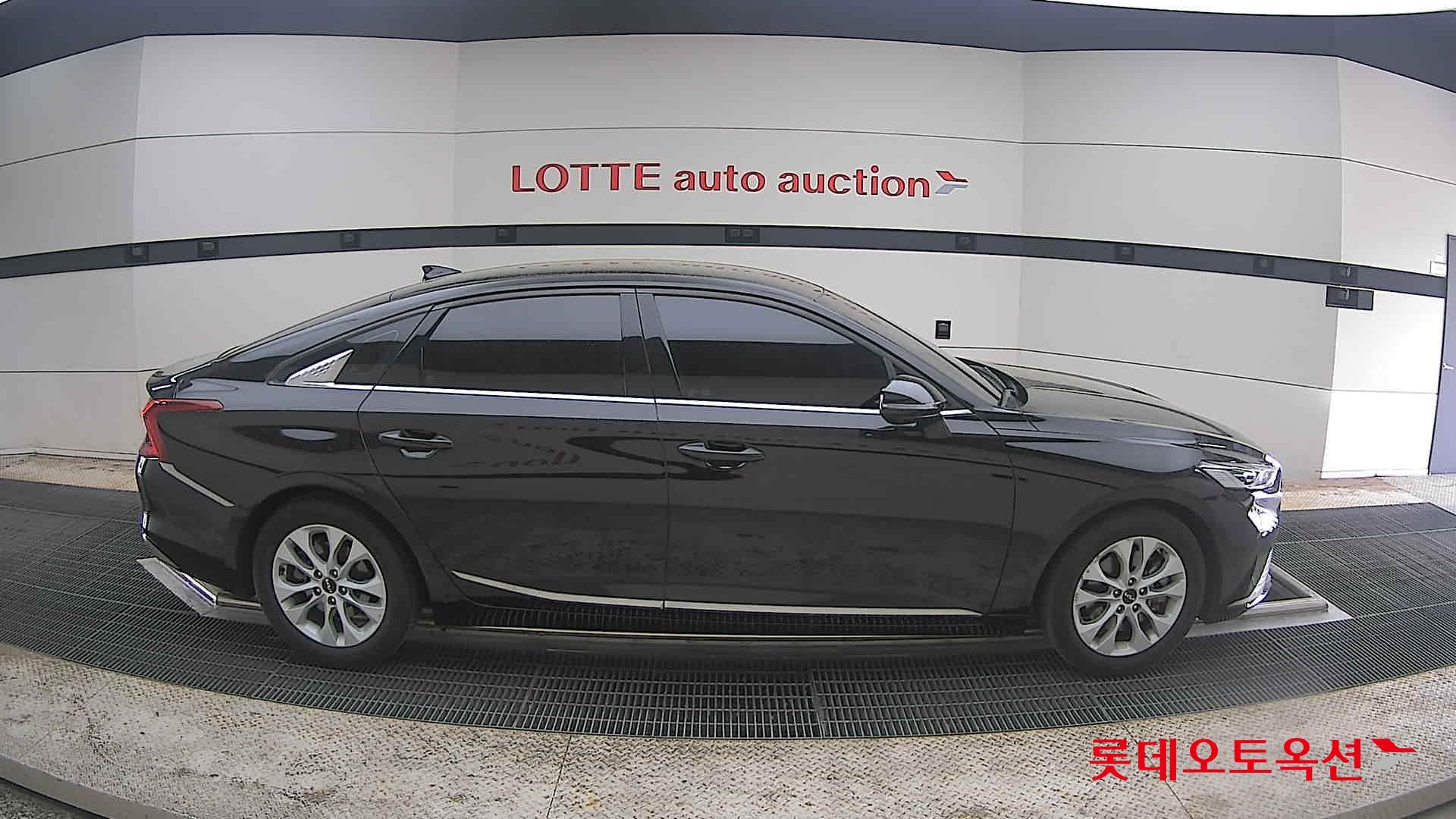 Kia K8 2022 - Image 21