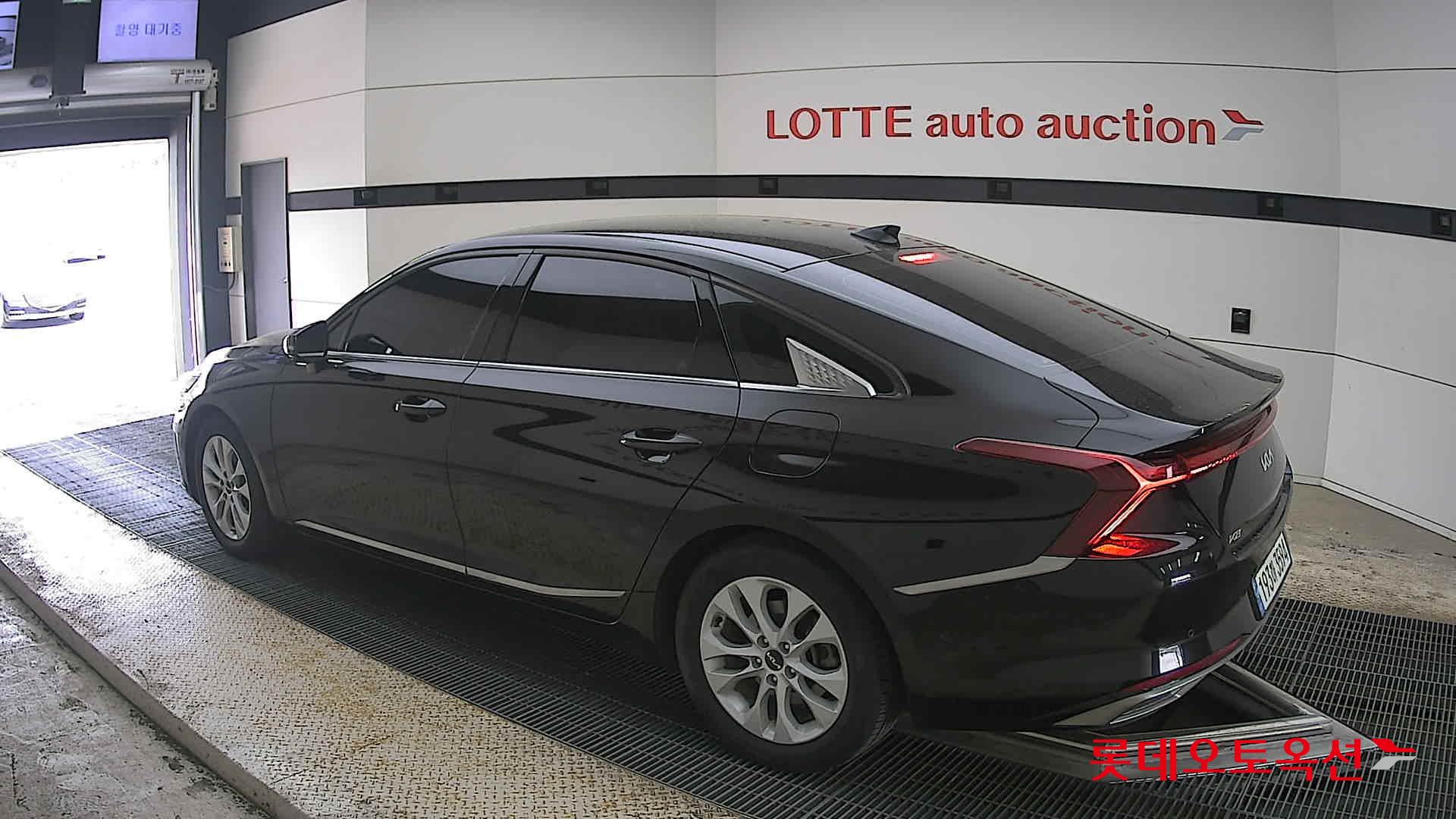 Kia K8 2022 - Image 15