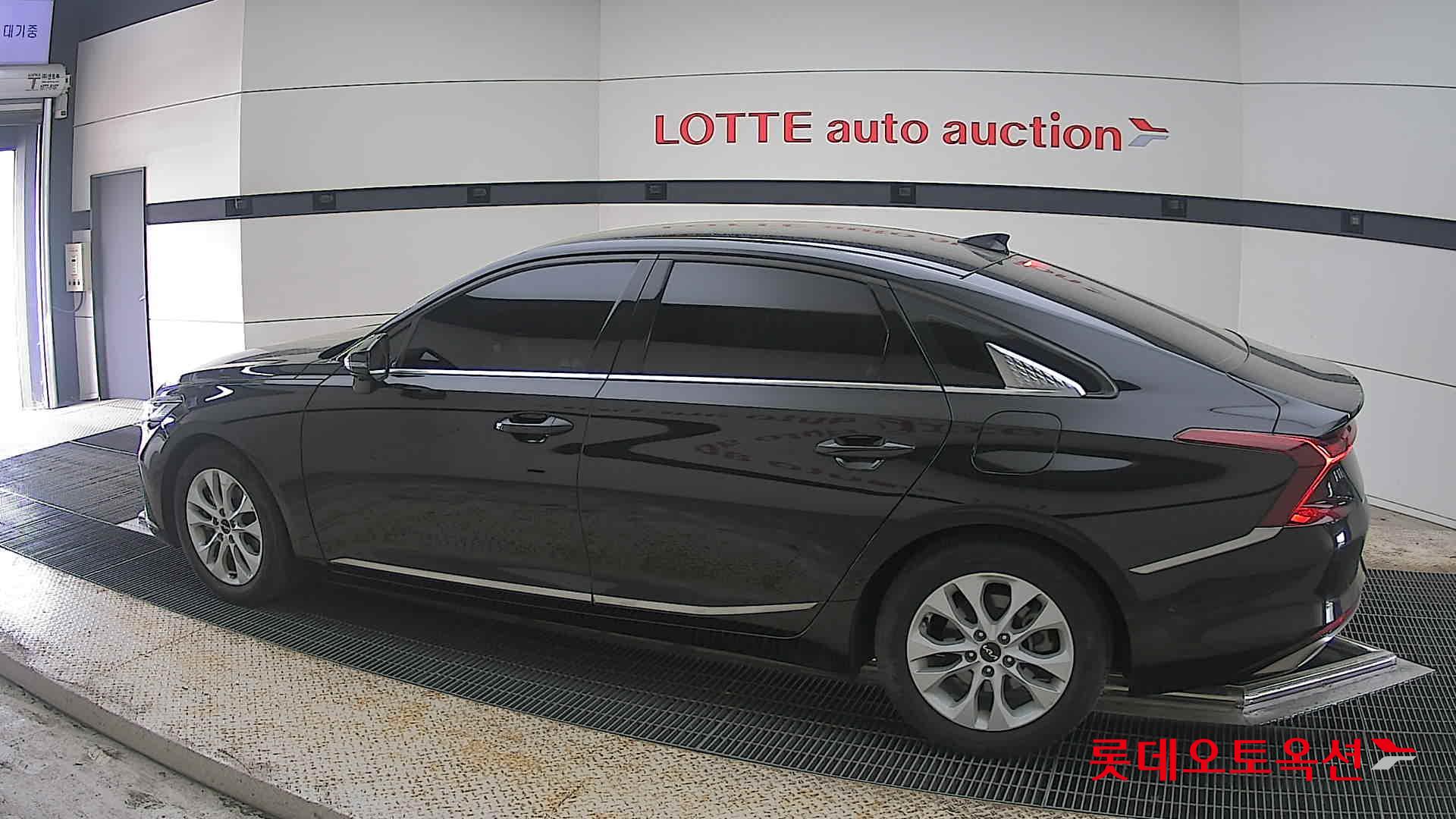 Kia K8 2022 - Image 14