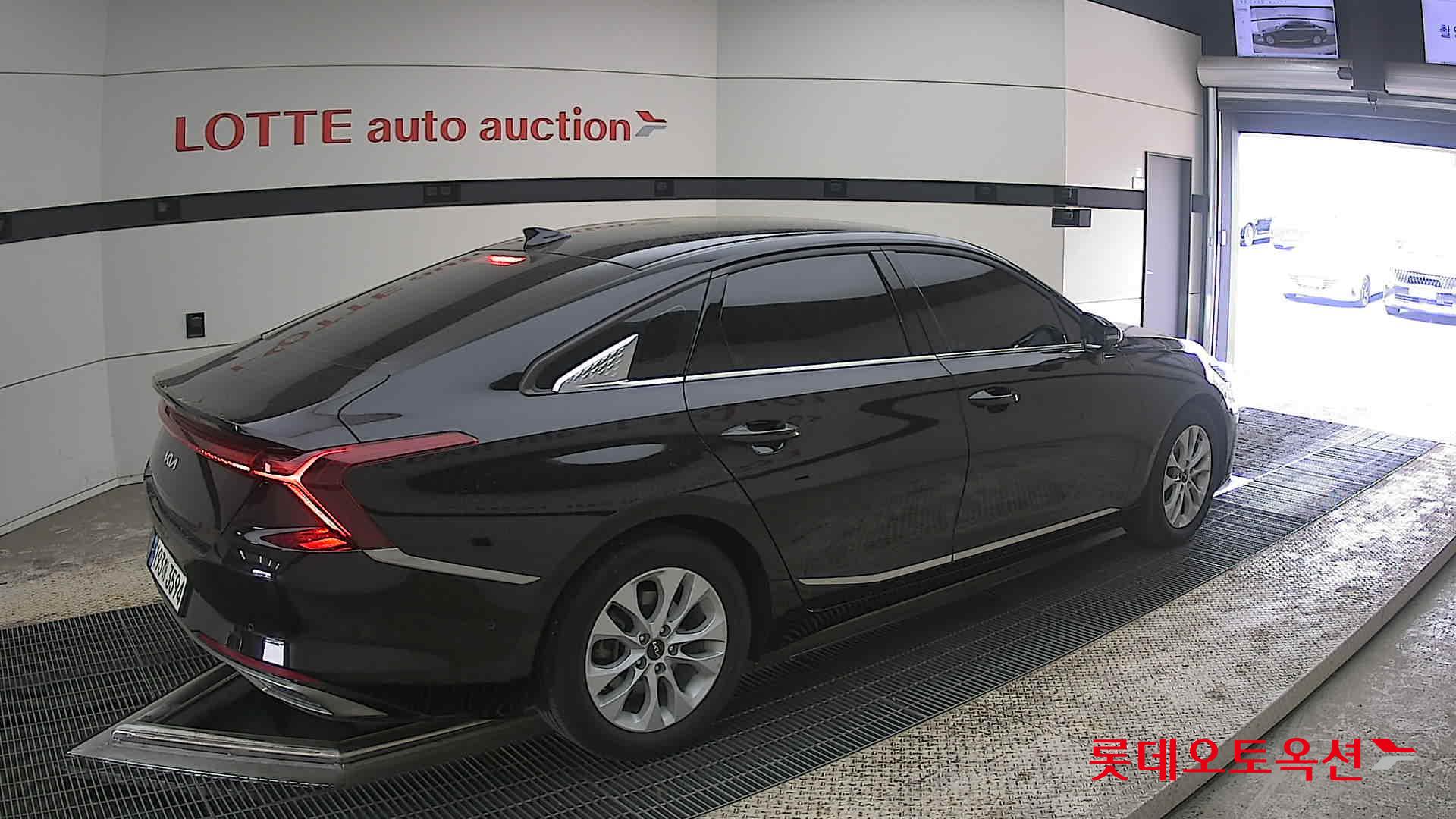 Kia K8 2022 - Image 19