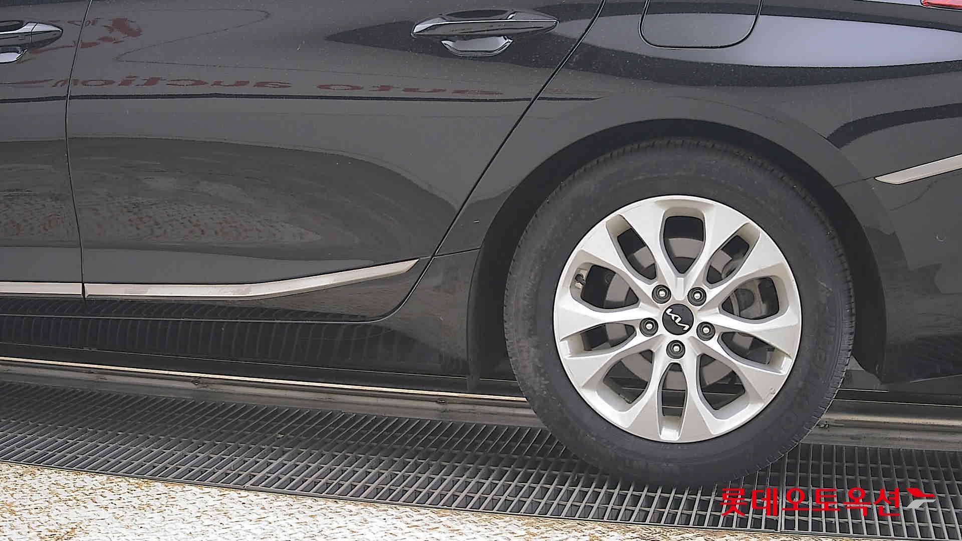 Kia K8 2022 - Image 26