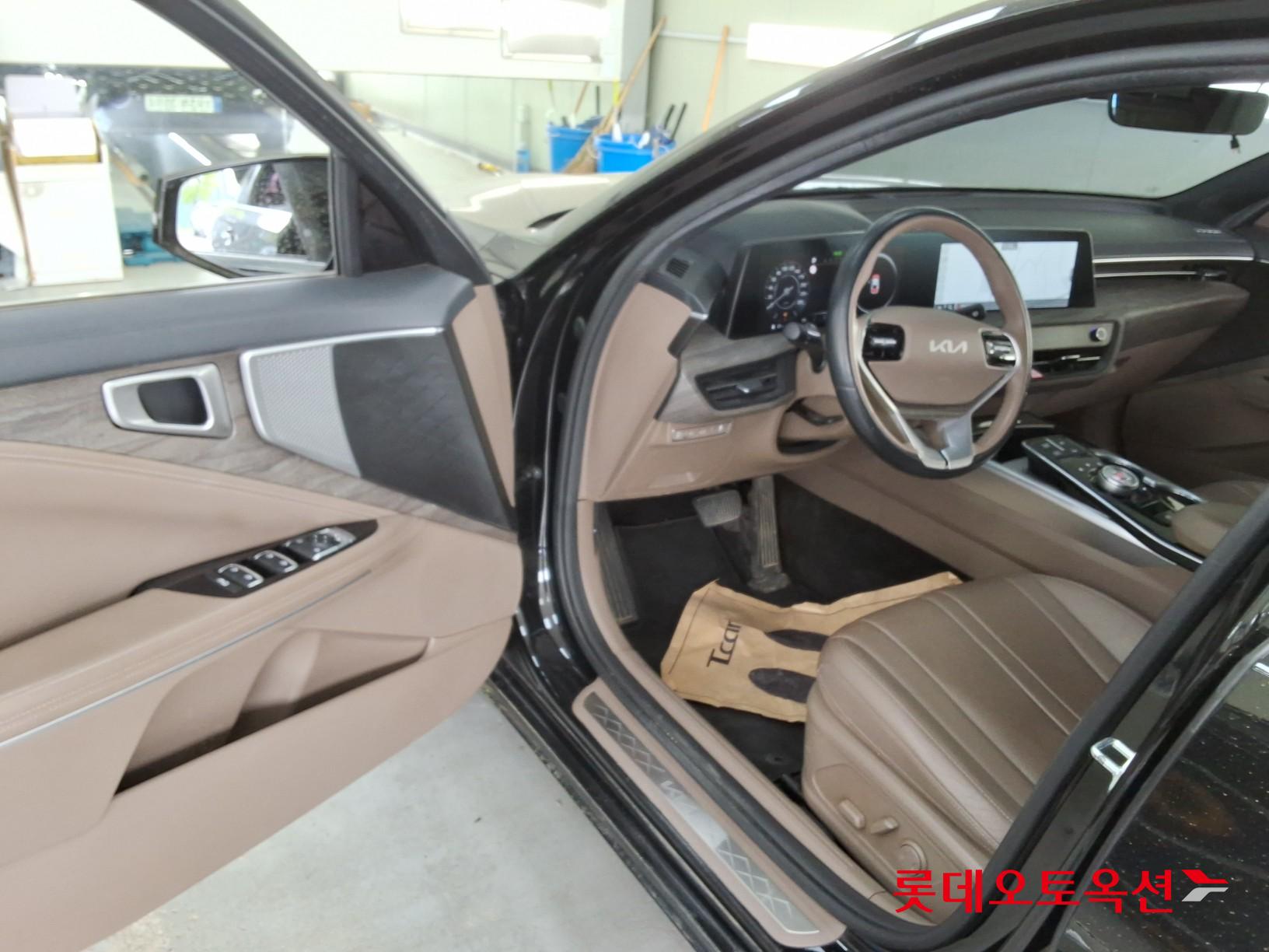 Kia K8 2022 - Image 35