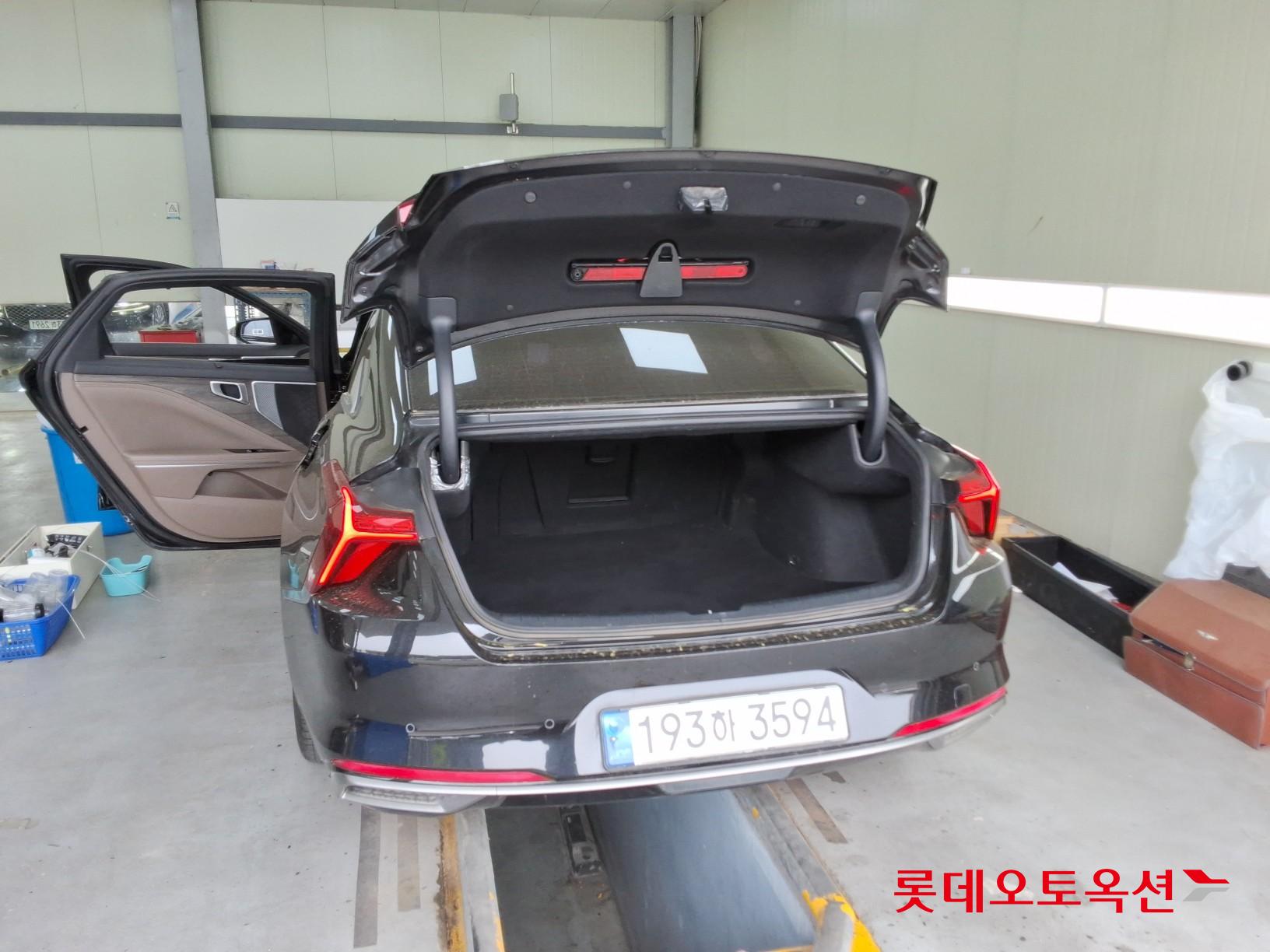 Kia K8 2022 - Image 9