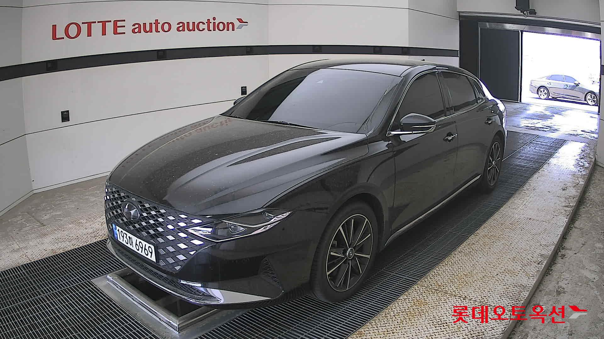 Hyundai Grandeur 2022 - Image 3