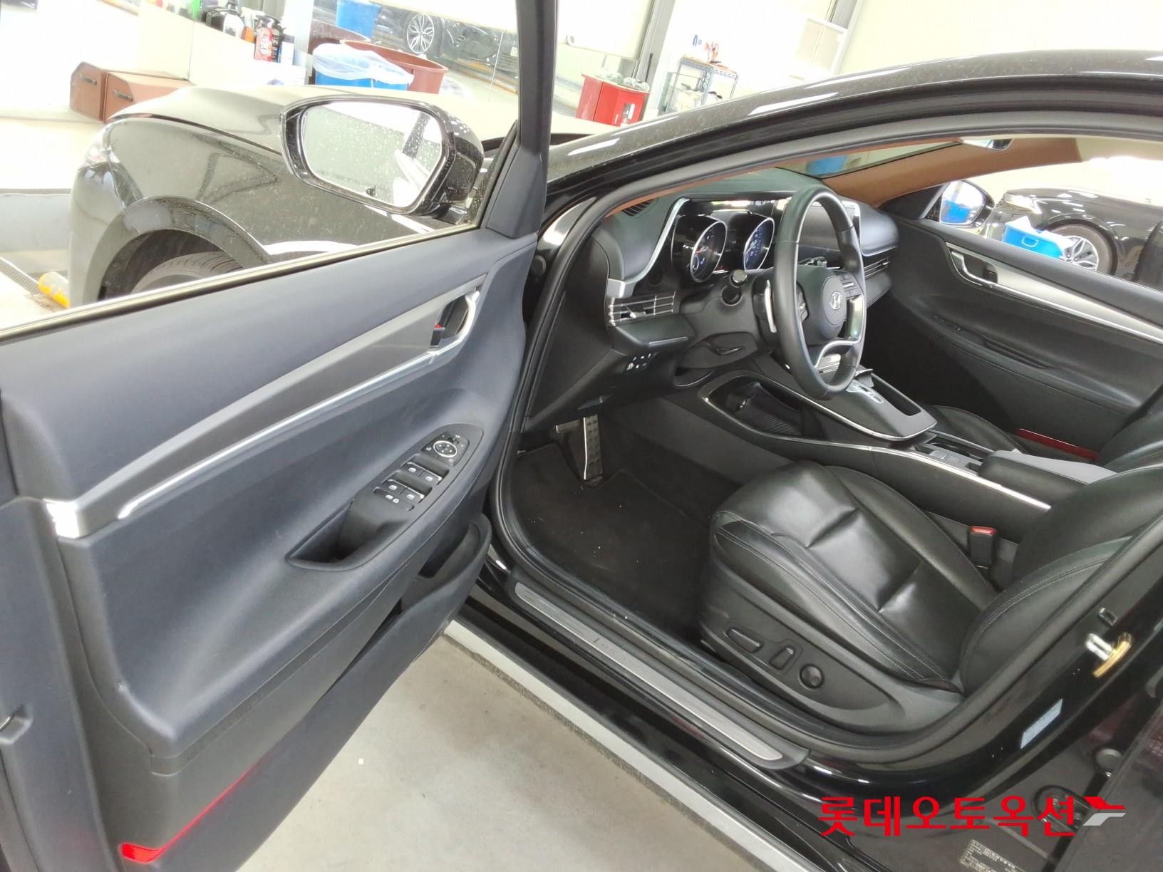Hyundai Grandeur 2022 - Image 36