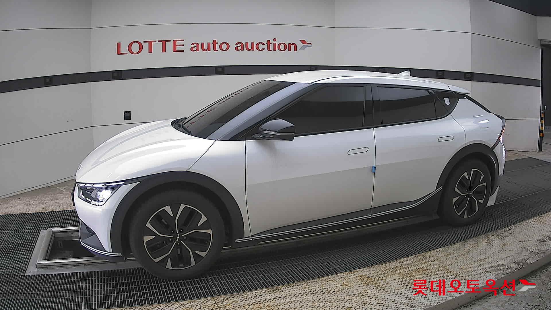 Kia EV6 2022 - Image 12