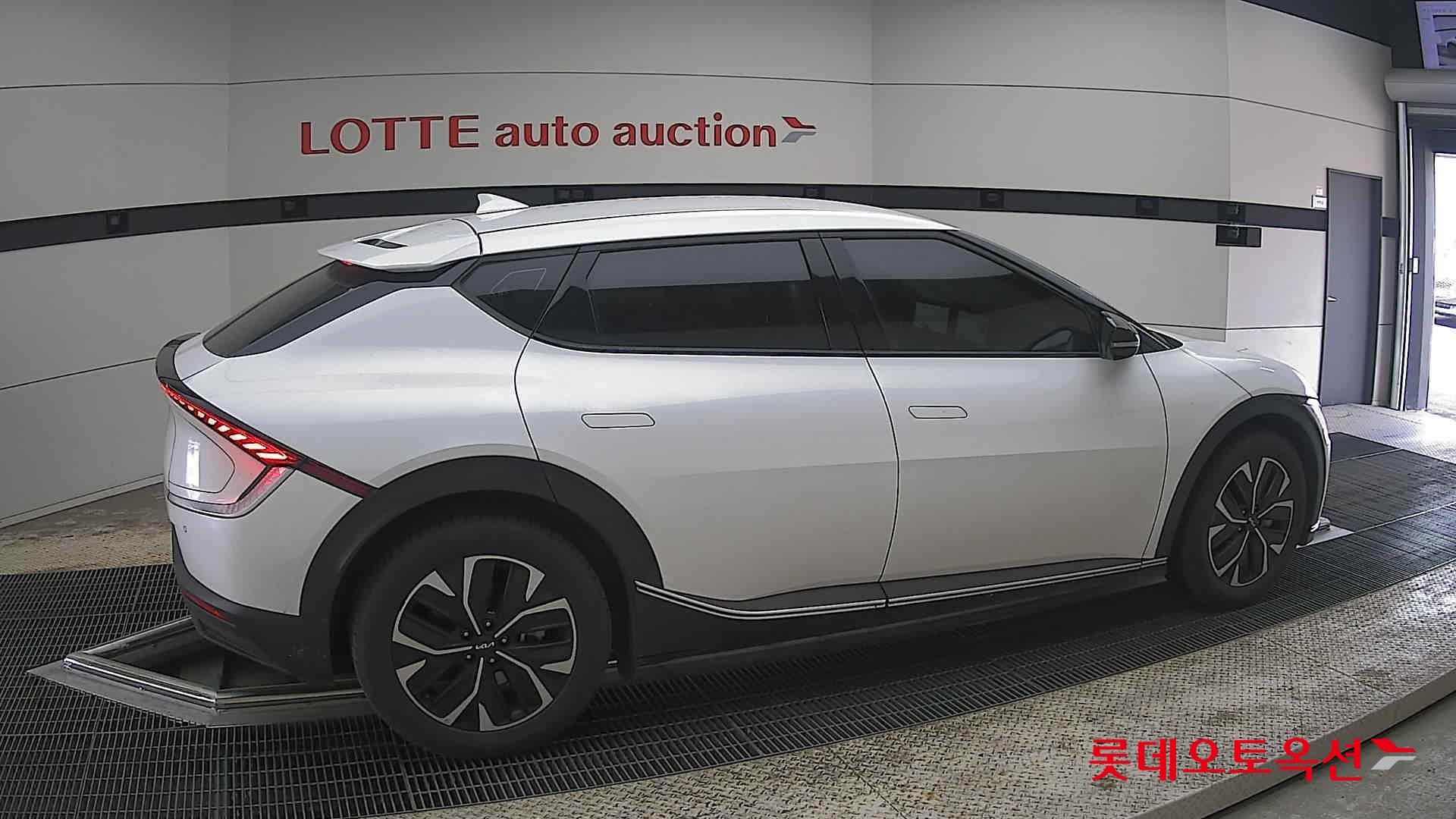 Kia EV6 2022 - Image 20