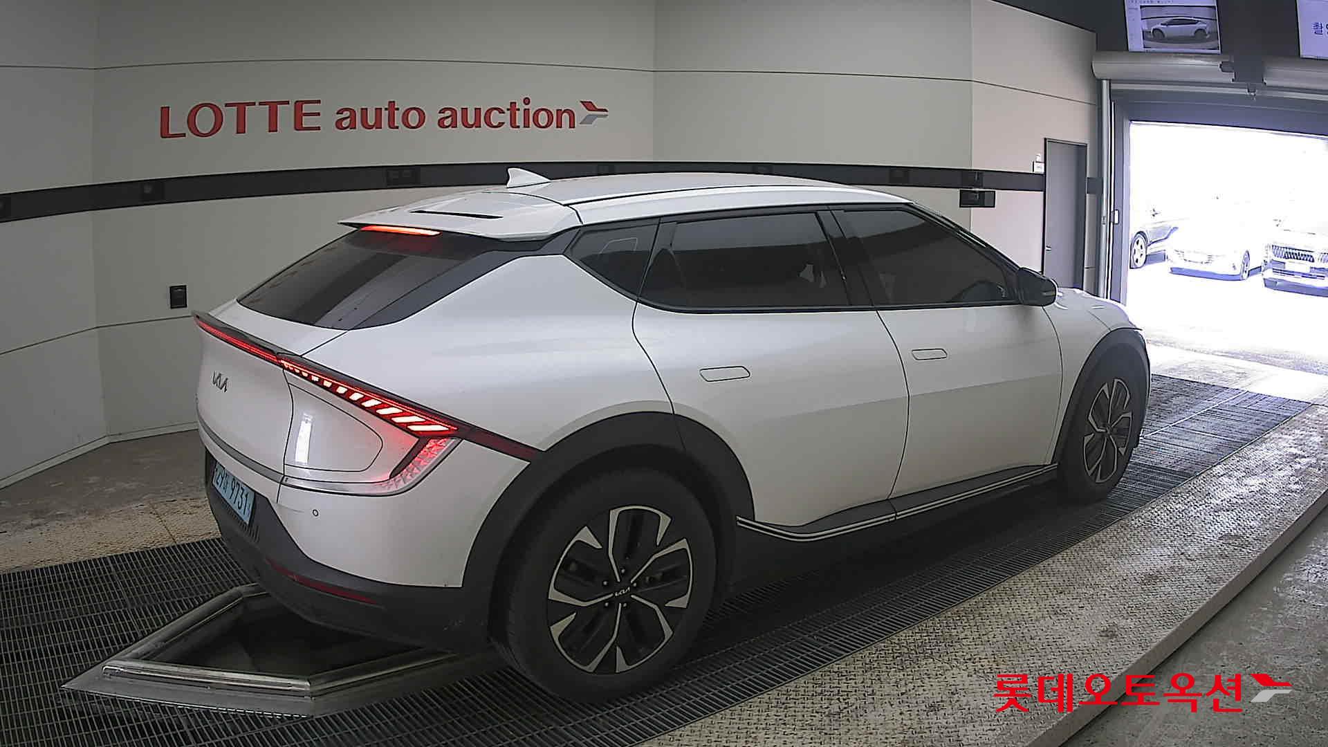 Kia EV6 2022 - Image 19