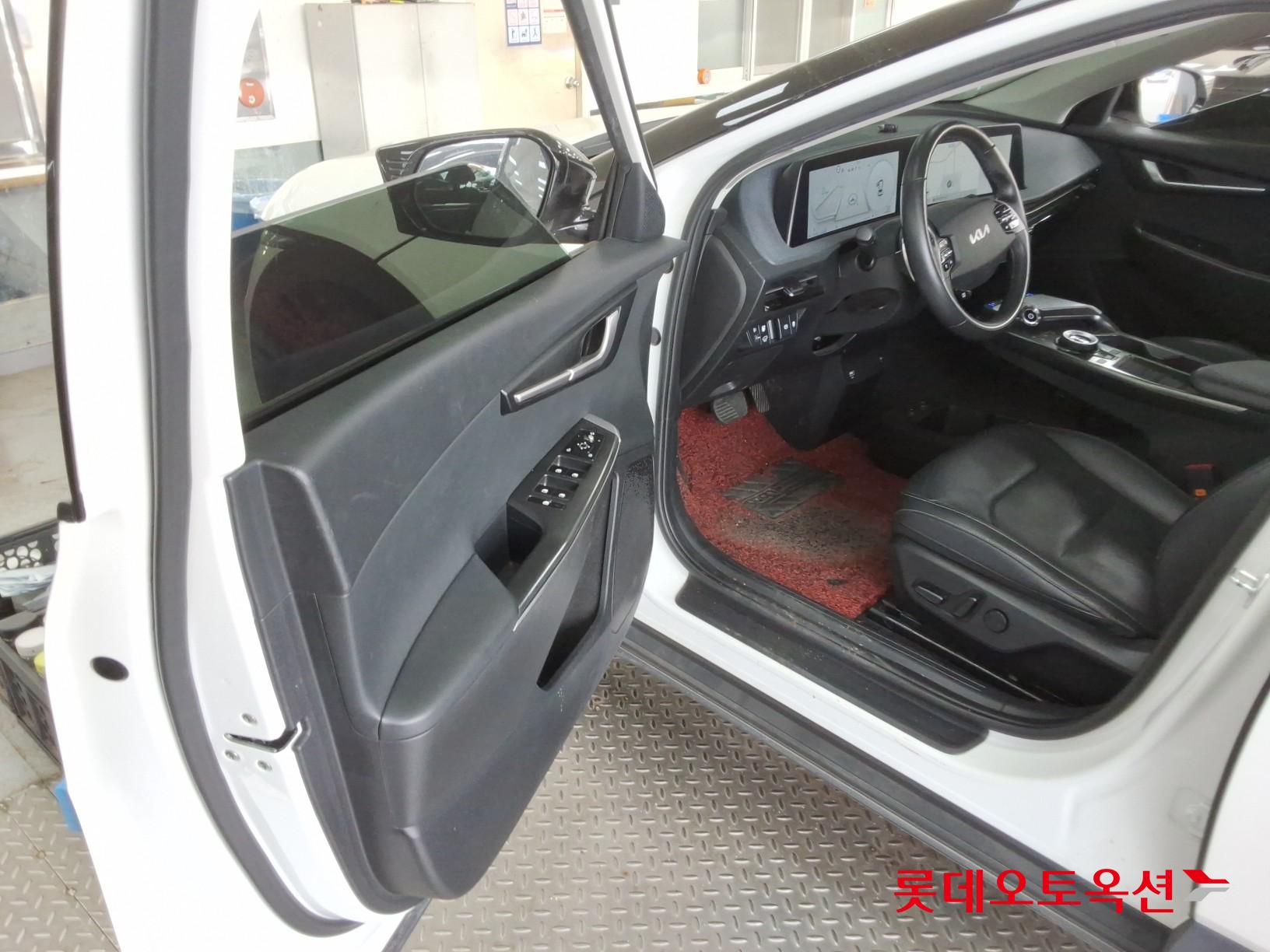 Kia EV6 2022 - Image 37