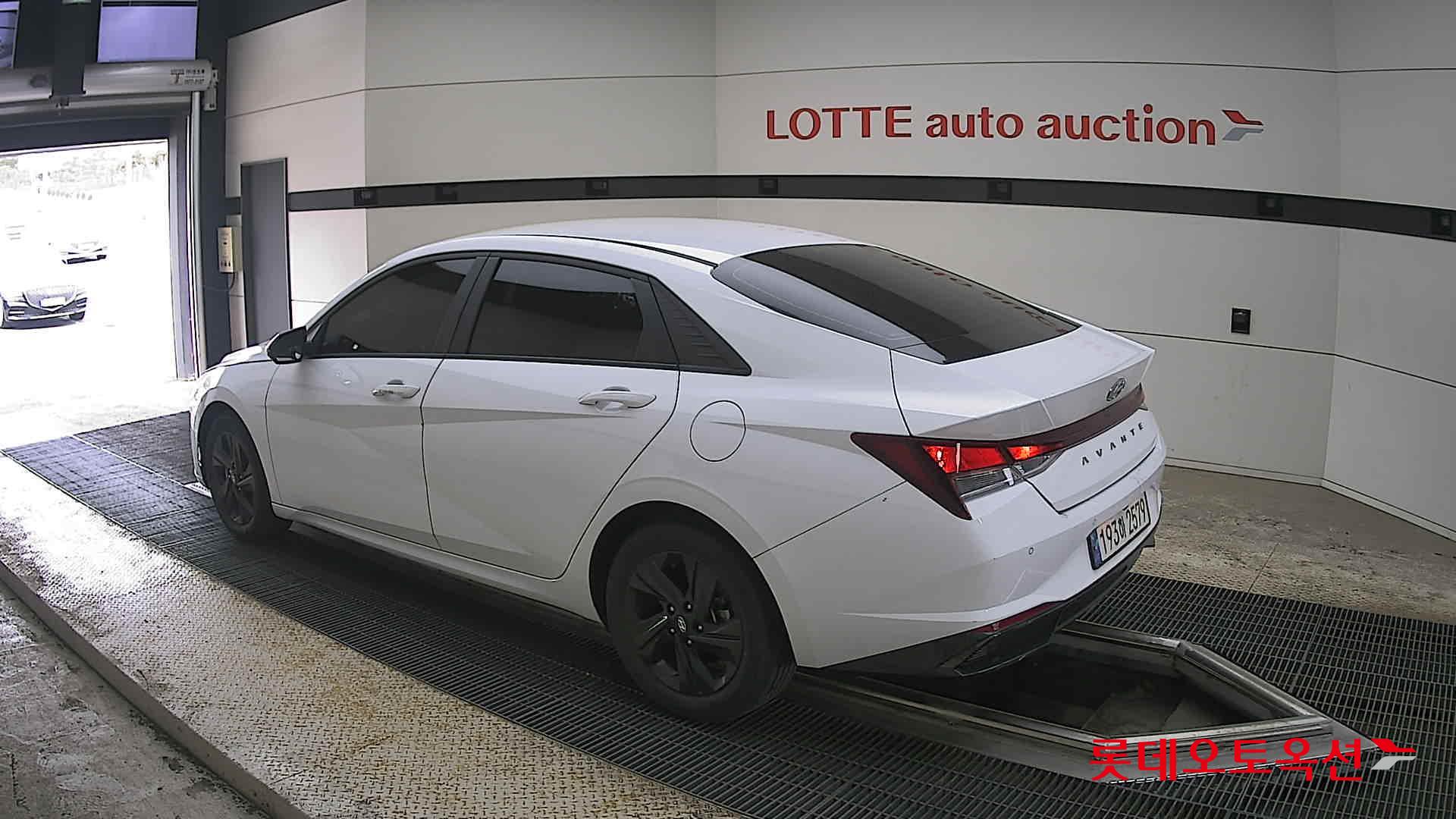 هيونداي إلانترا 2022 - صورة 15