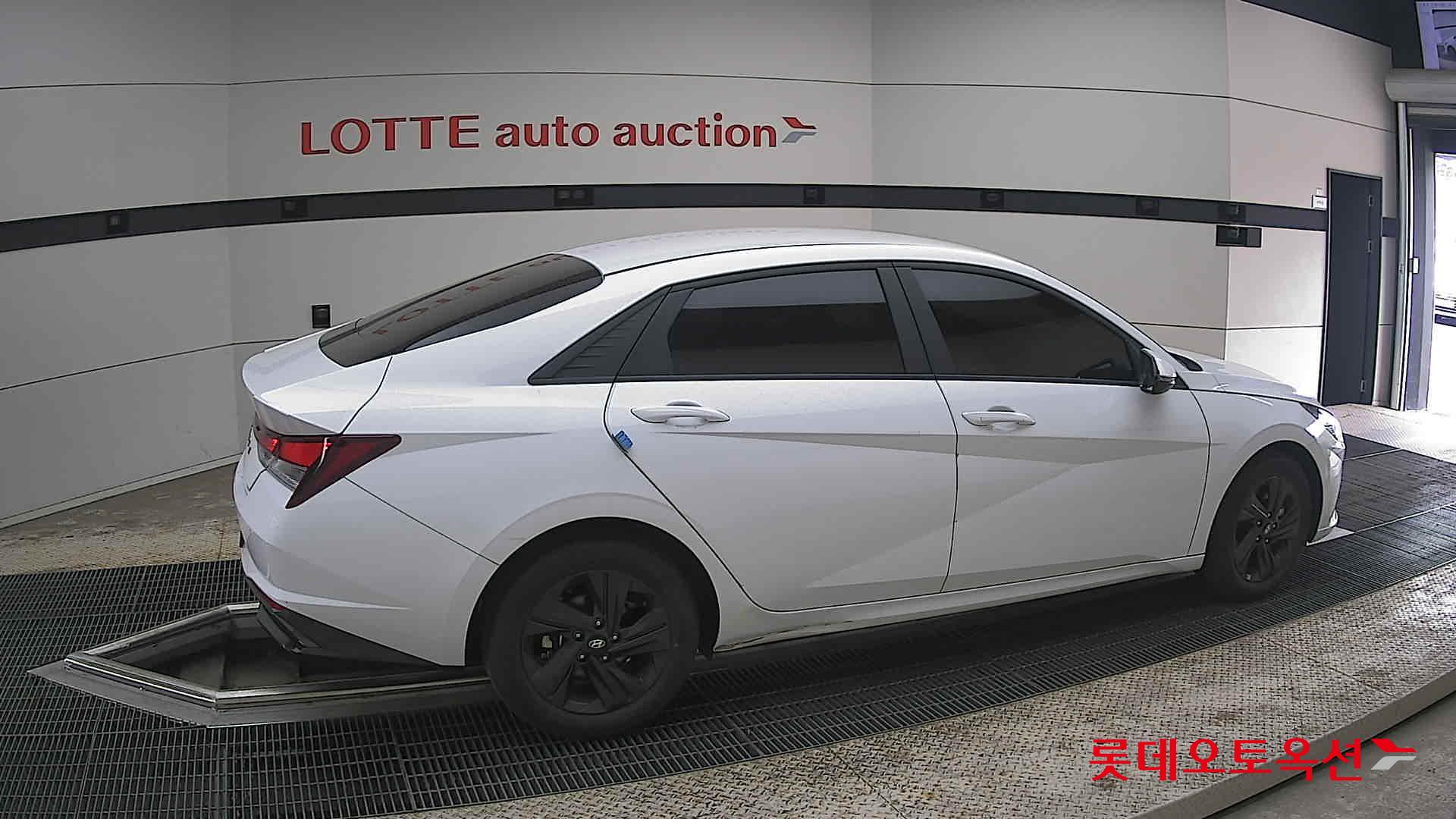 هيونداي إلانترا 2022 - صورة 20