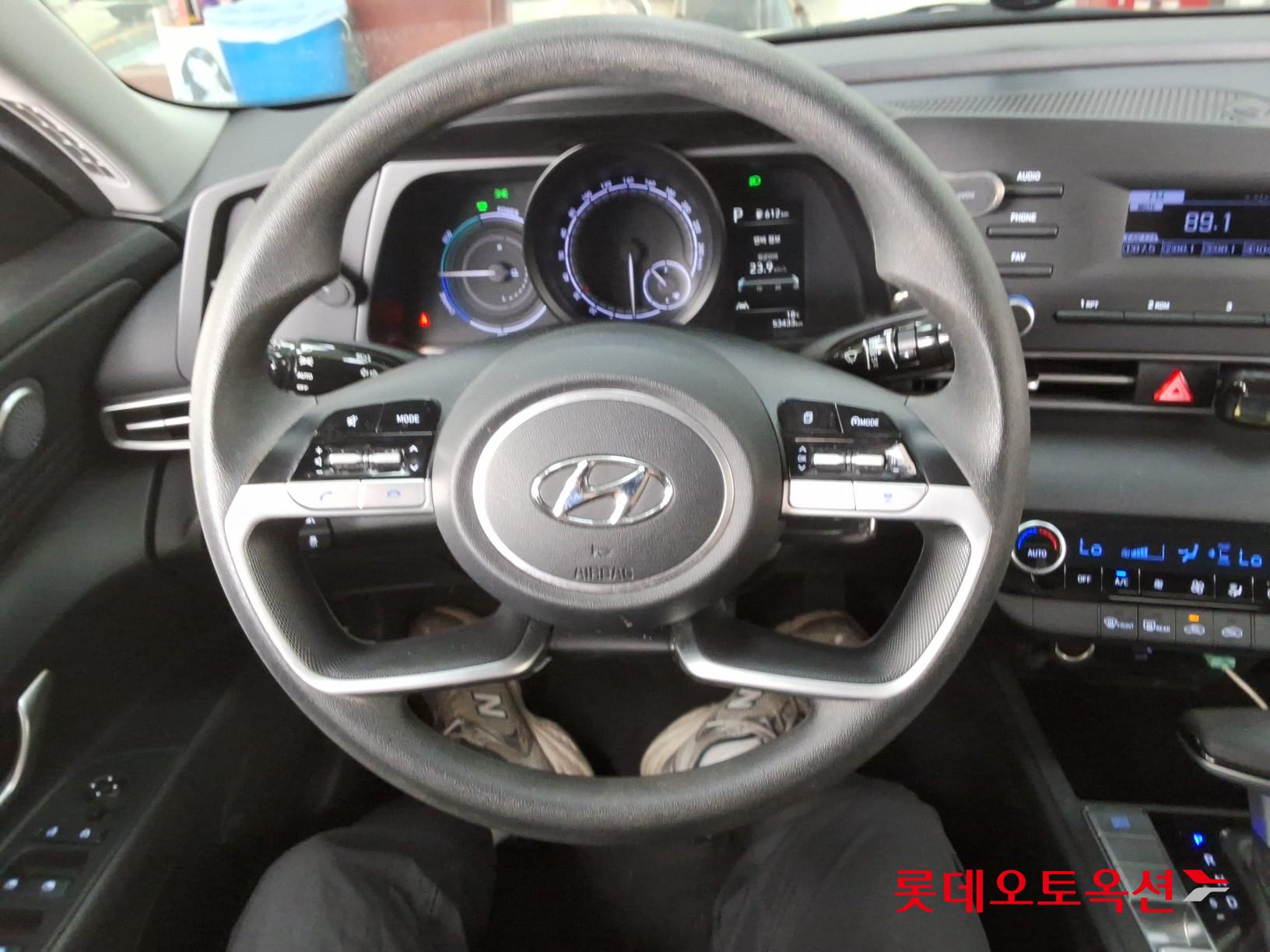 هيونداي إلانترا 2022 - صورة 30