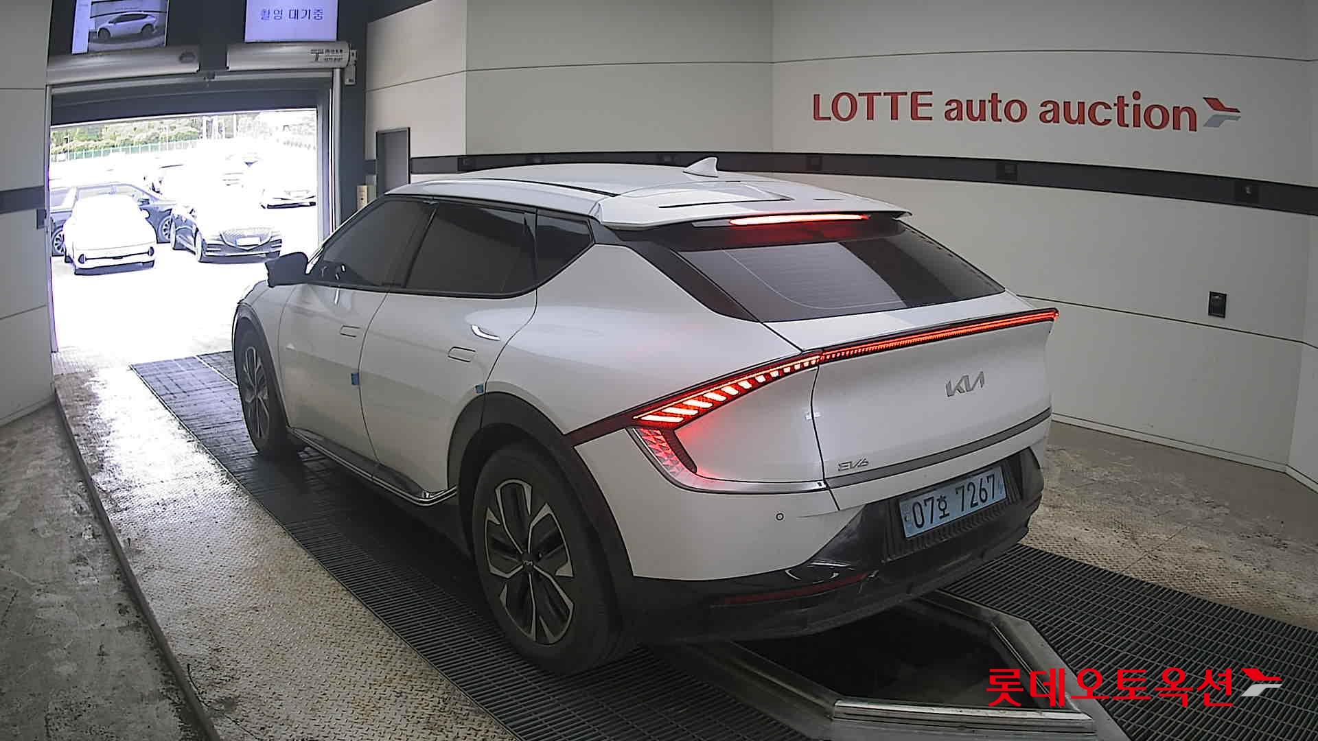 كيا EV6 2022 - صورة 4