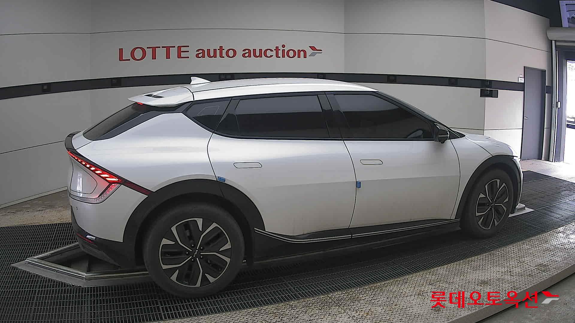 كيا EV6 2022 - صورة 20