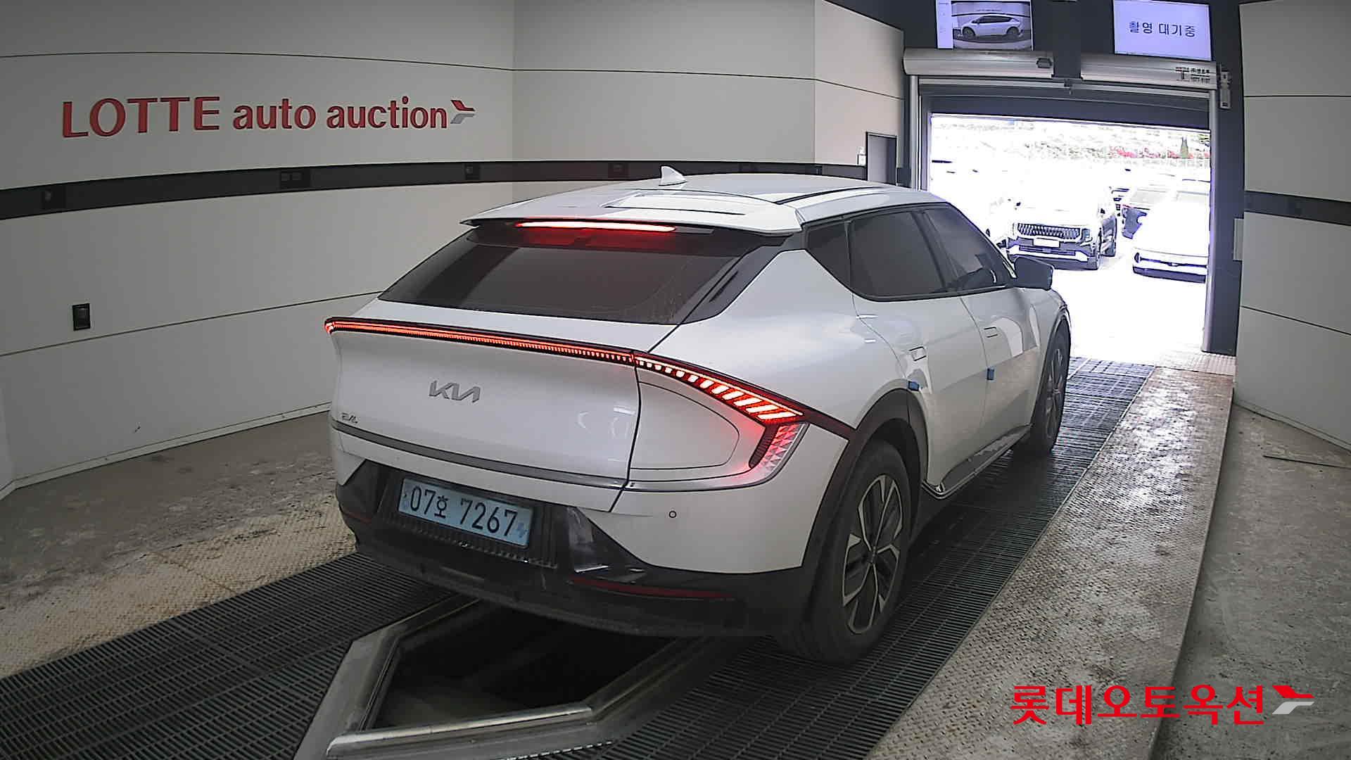 كيا EV6 2022 - صورة 18