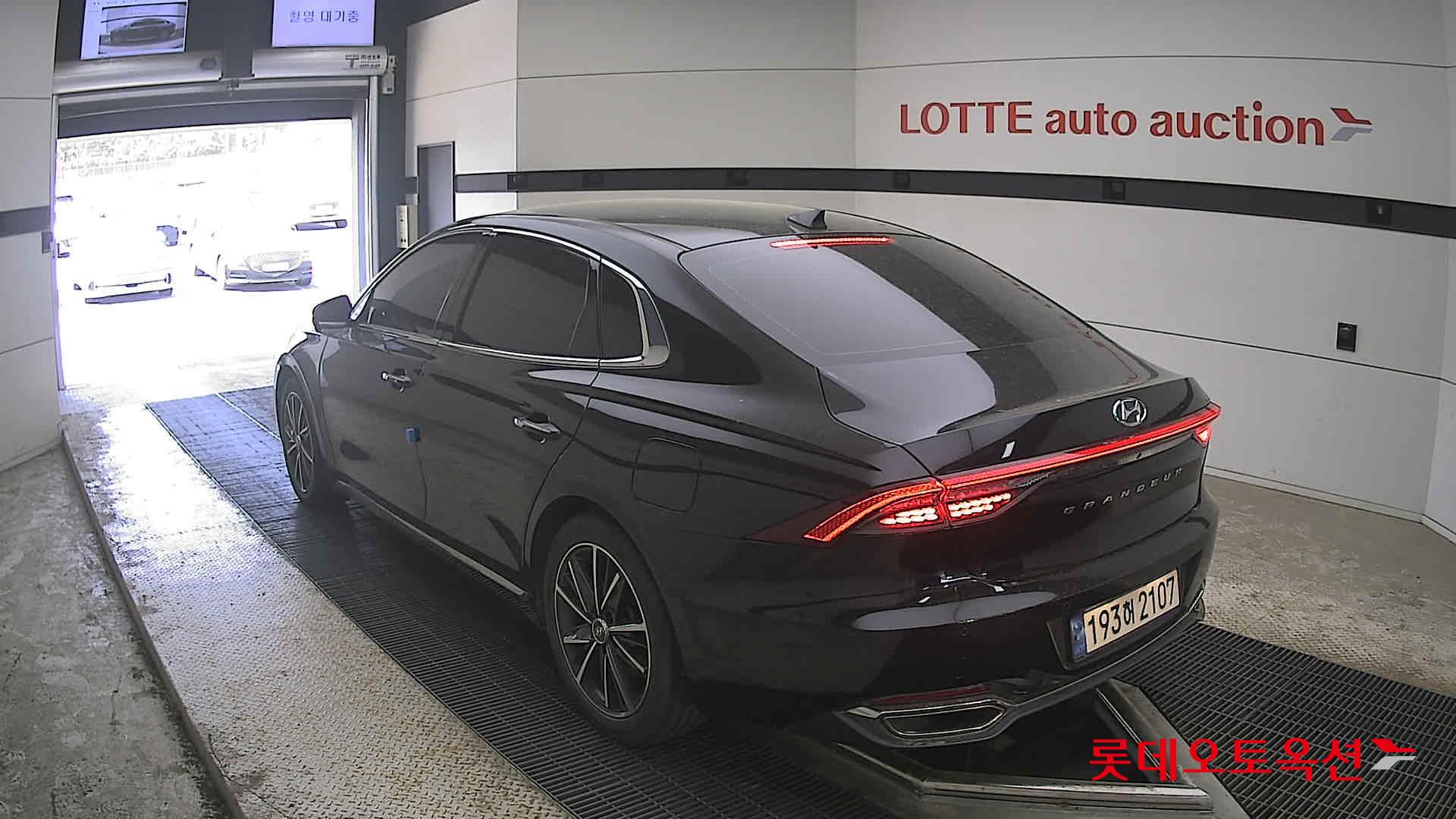 Hyundai Grandeur 2022 - Image 4