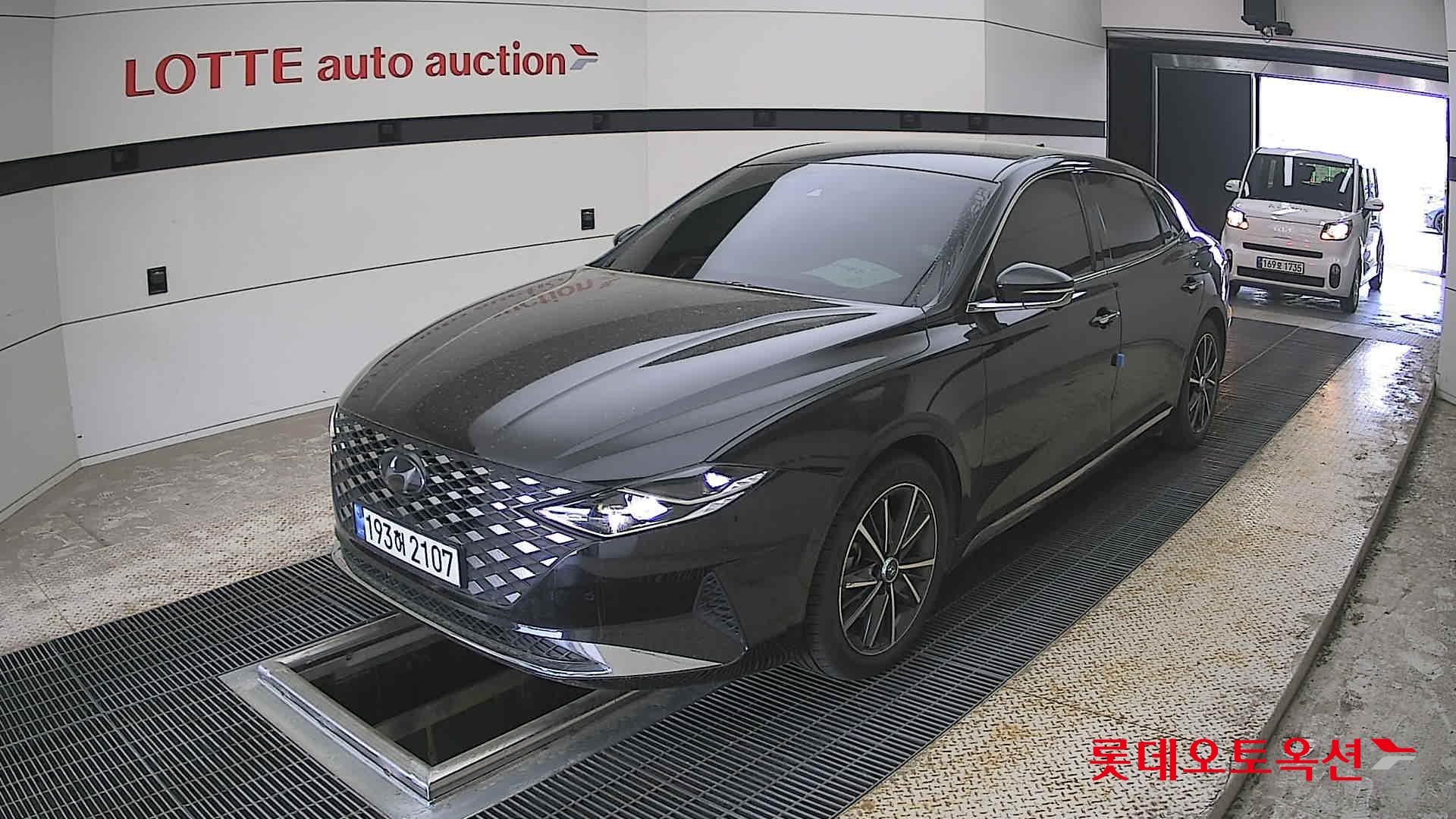 Hyundai Grandeur 2022 - Image 3