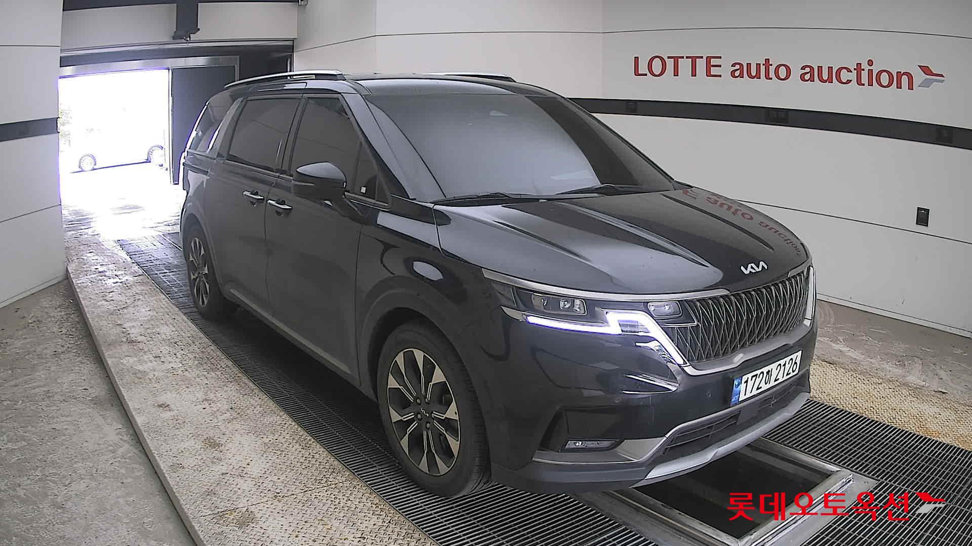 كيا كارنيفال 2023 - صورة 6