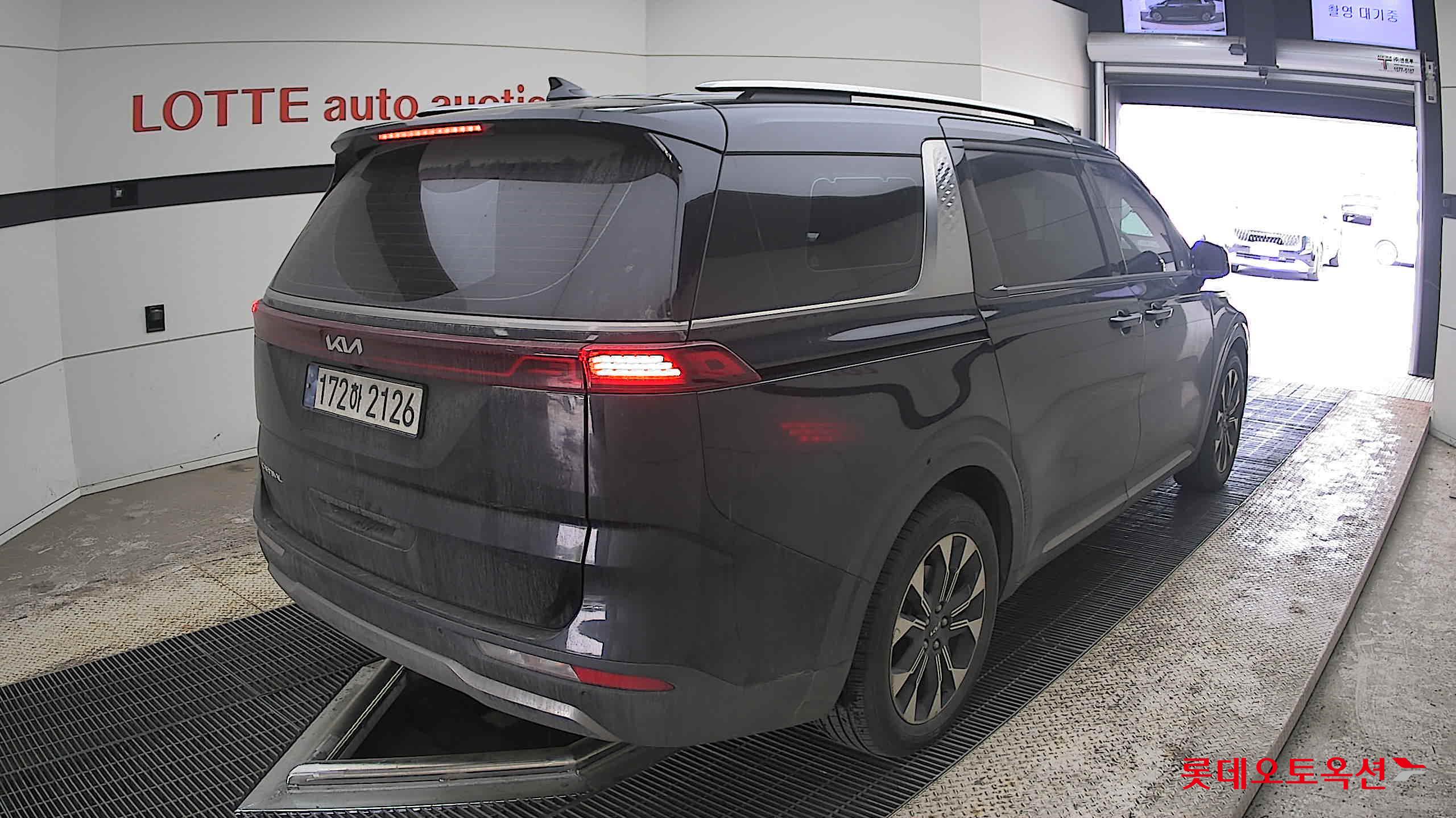 كيا كارنيفال 2023 - صورة 5