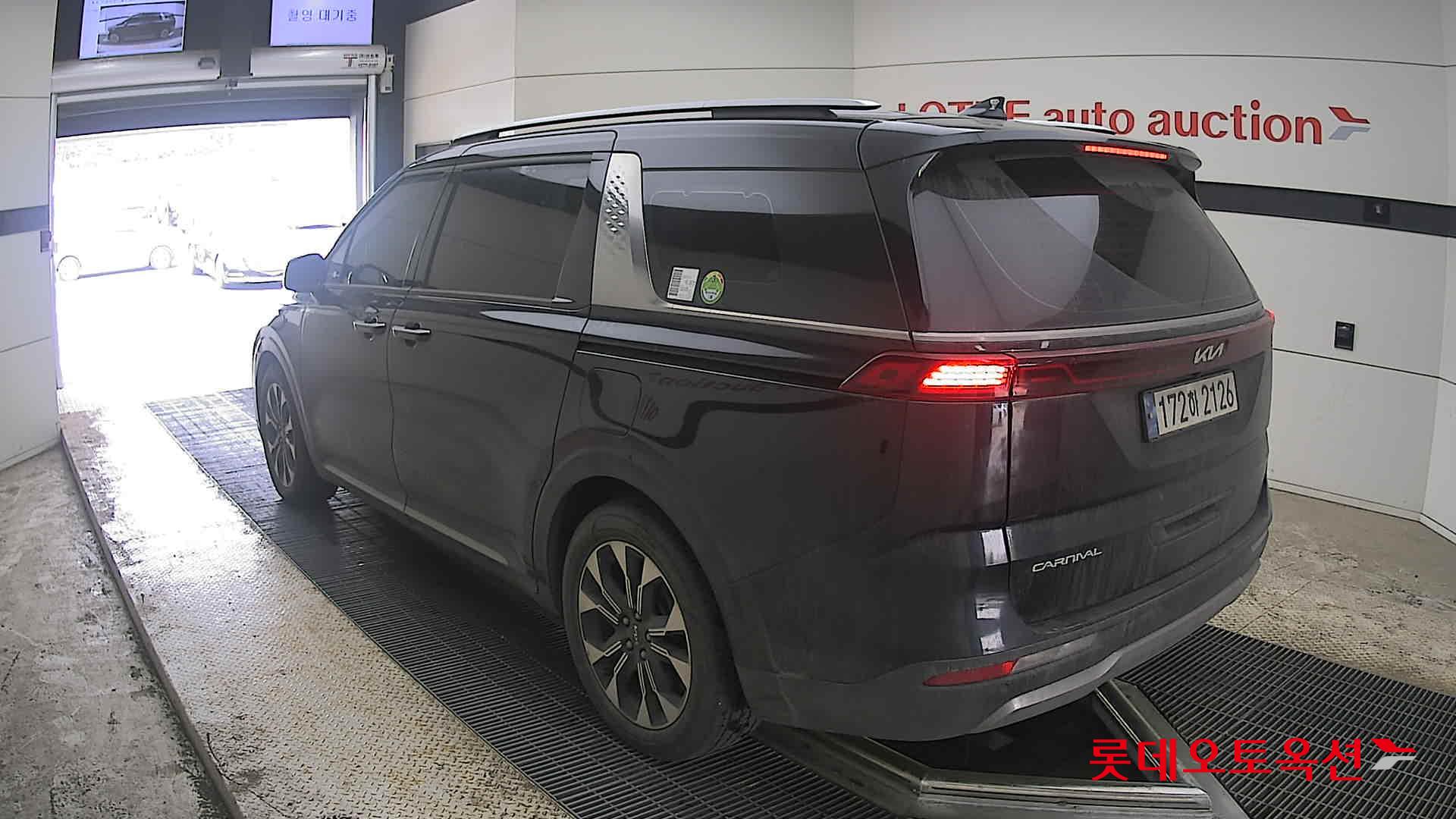 كيا كارنيفال 2023 - صورة 4