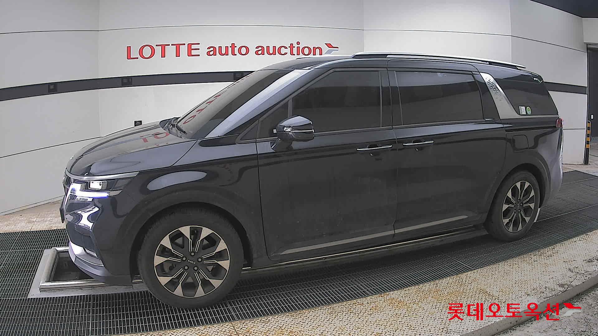 كيا كارنيفال 2023 - صورة 12