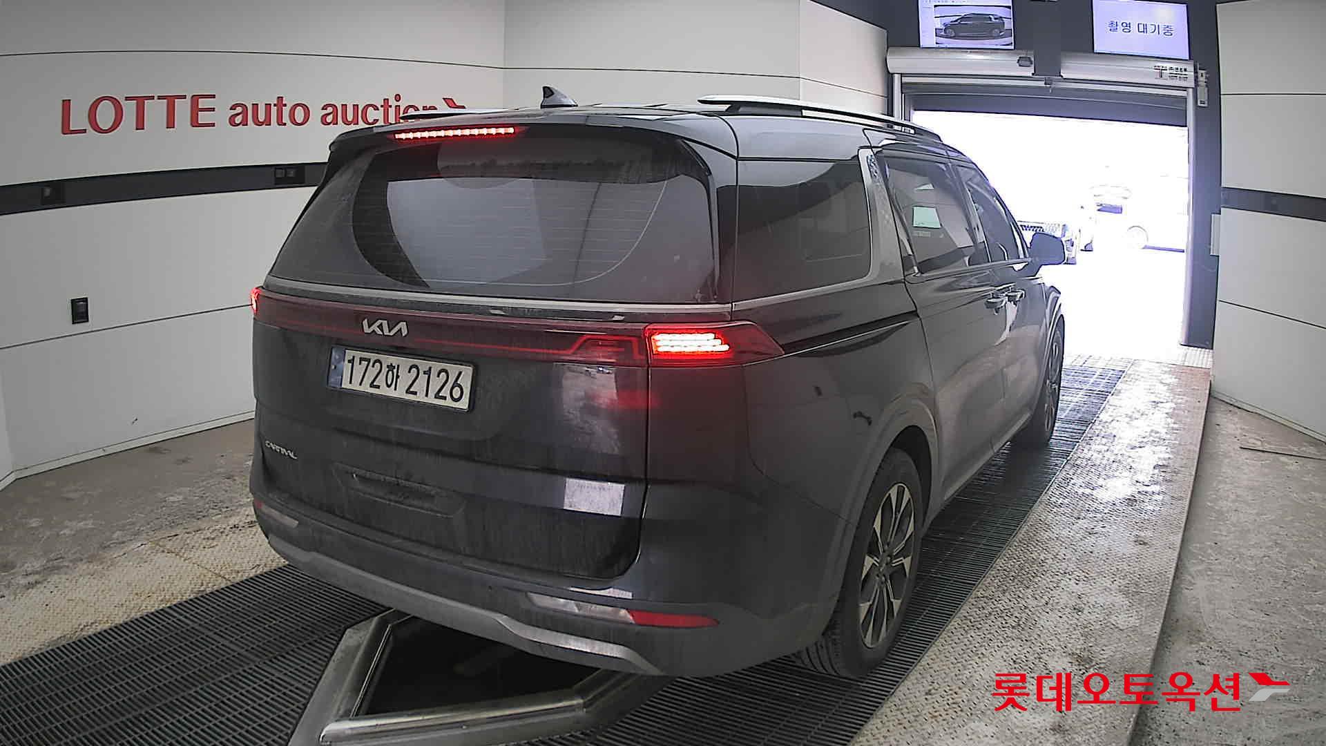 كيا كارنيفال 2023 - صورة 18