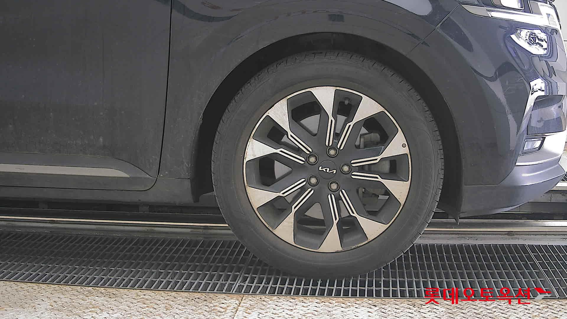 كيا كارنيفال 2023 - صورة 27