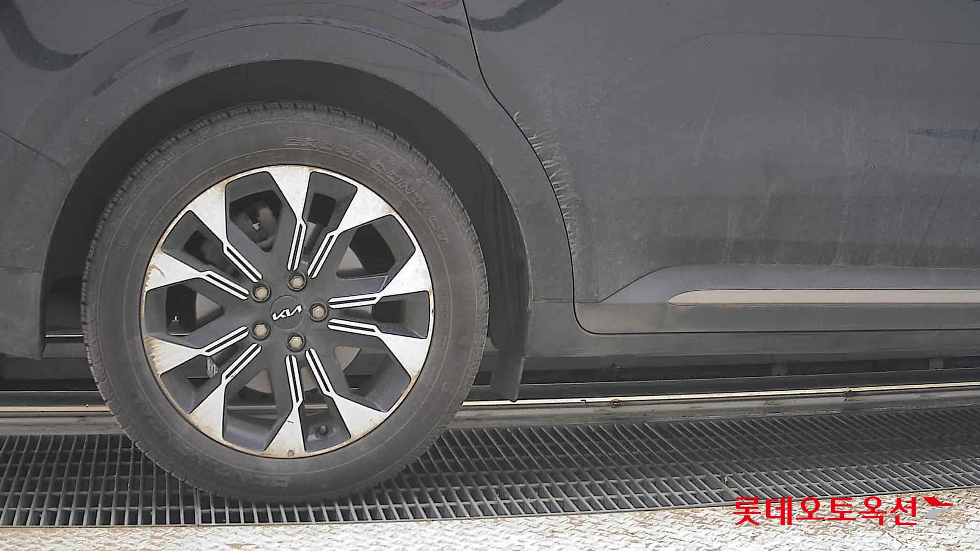 كيا كارنيفال 2023 - صورة 28