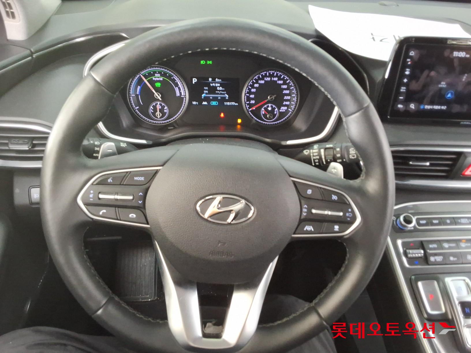 Hyundai Santa Fe 2023 - Image 30