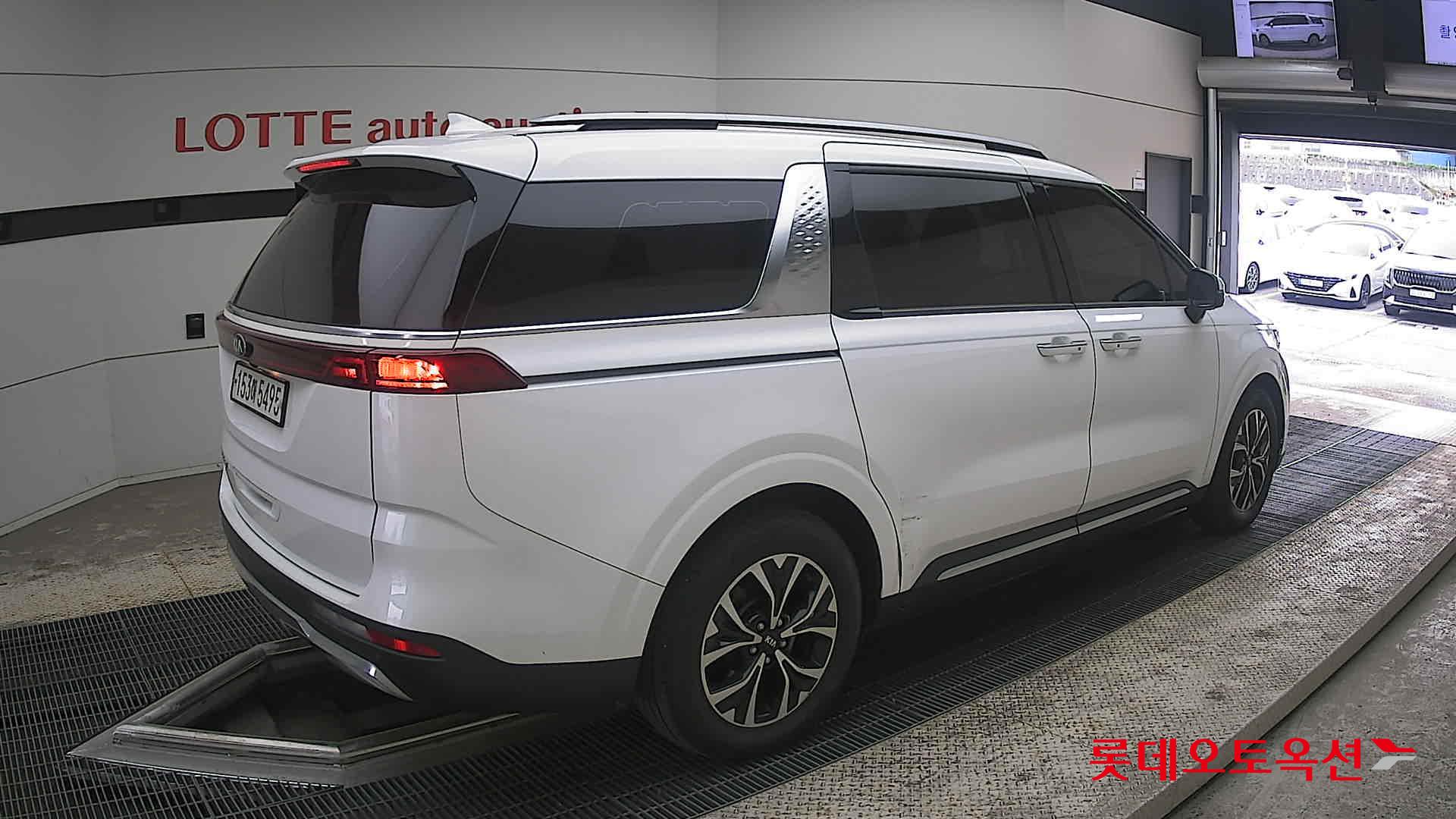 كيا كارنيفال 2021 - صورة 19