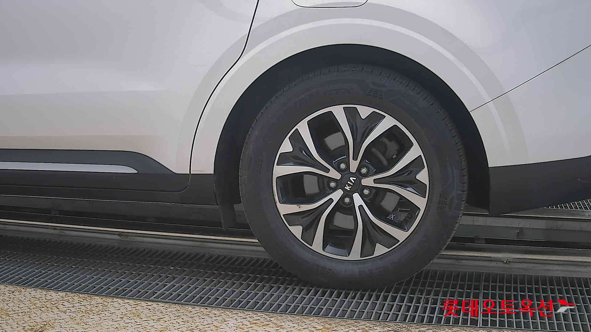 كيا كارنيفال 2021 - صورة 26