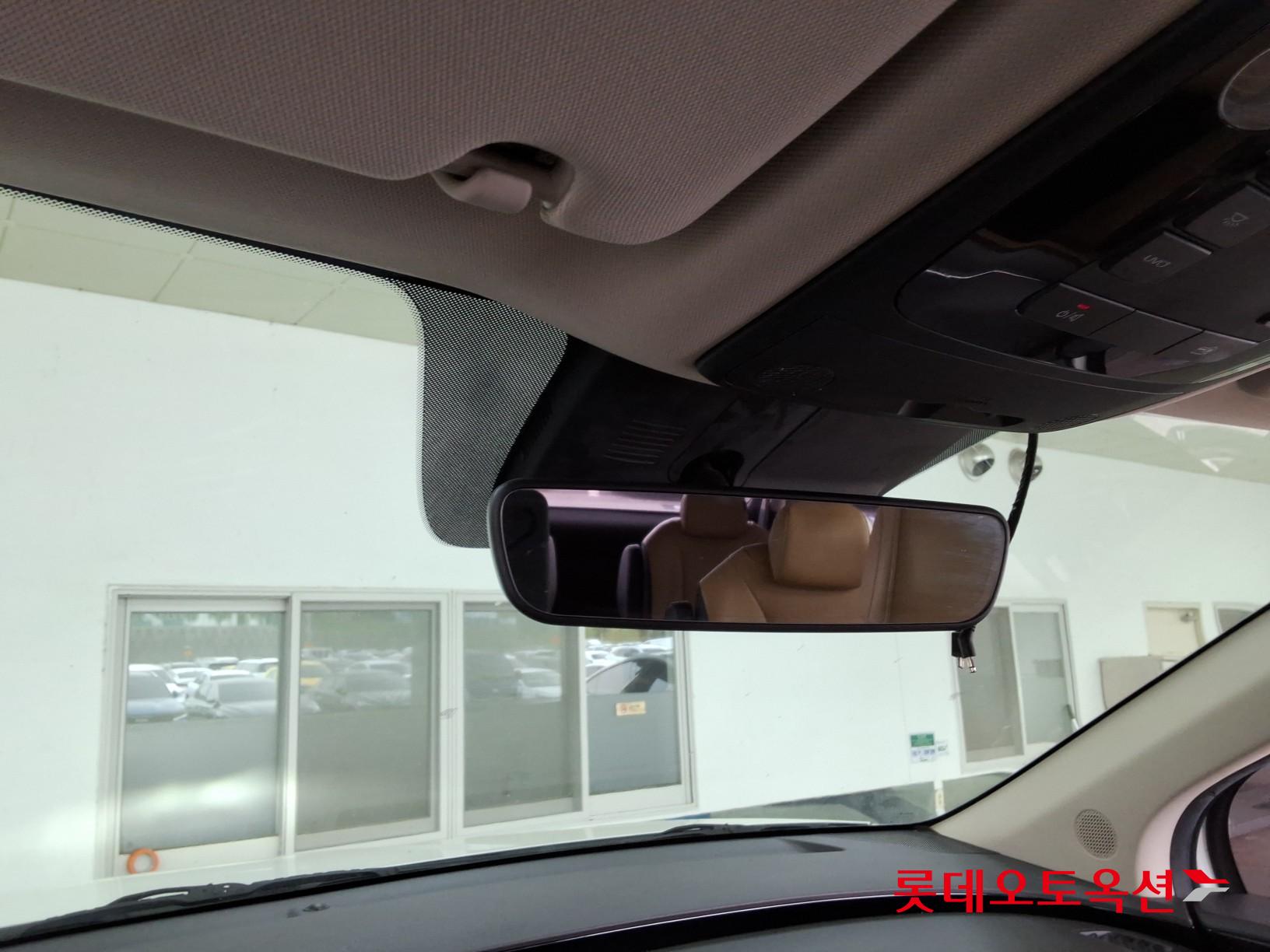 كيا كارنيفال 2021 - صورة 32