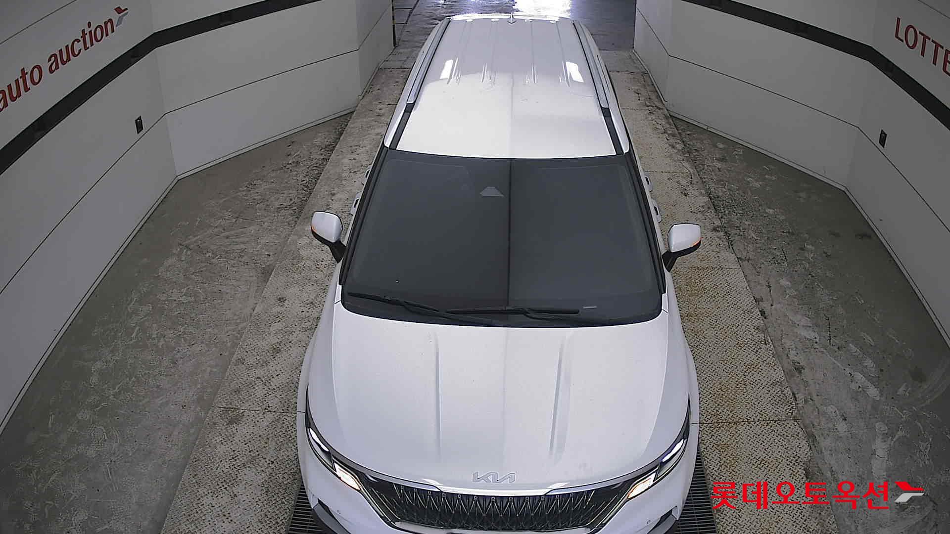 Kia Carnival - 7