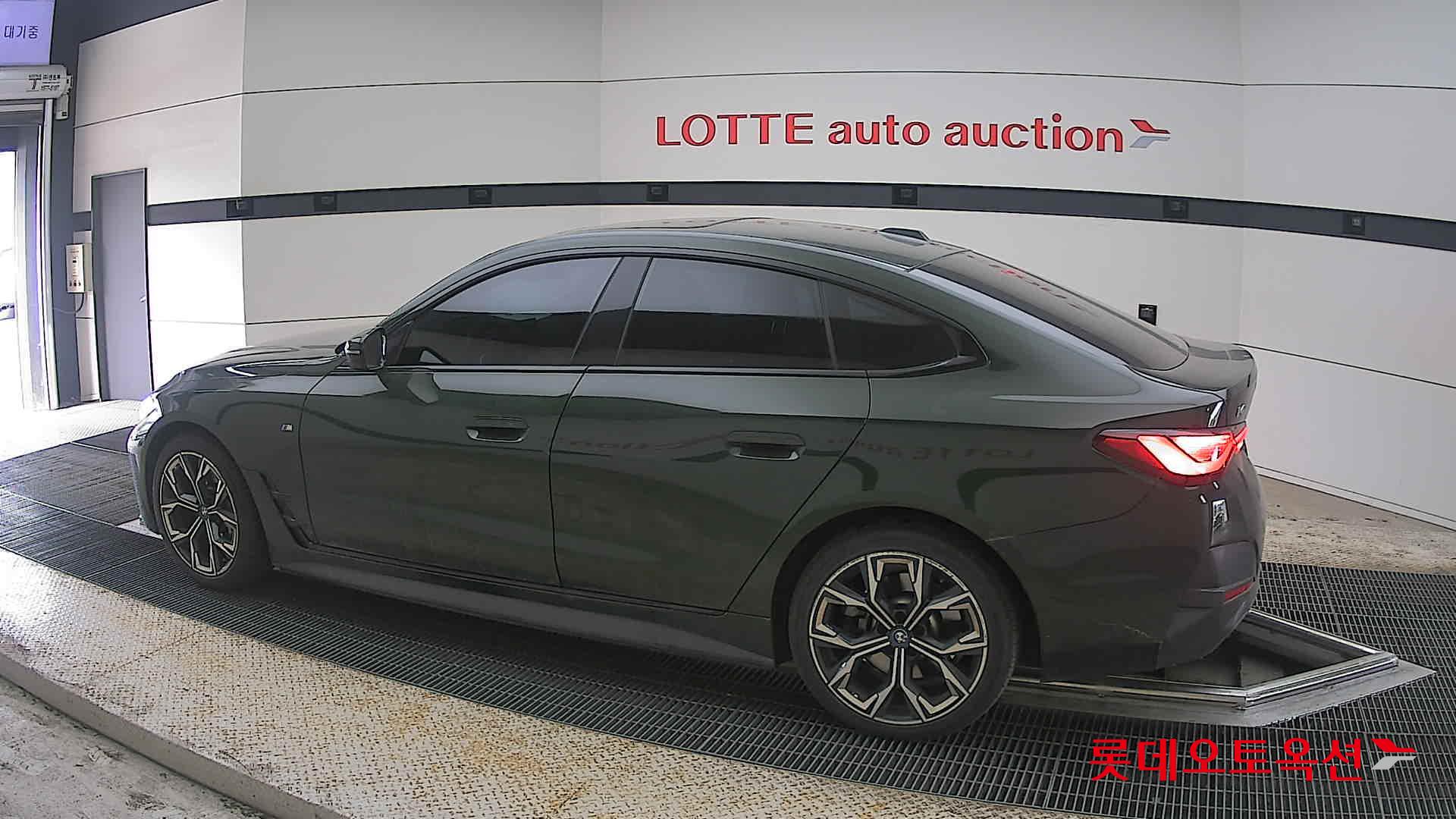 BMW i4 2022 - Image 14