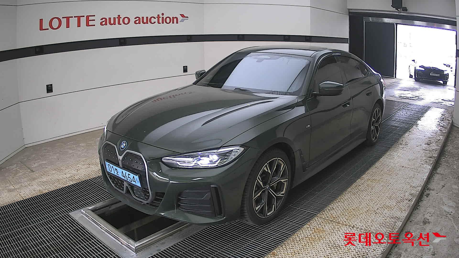 BMW i4 2022 - Image 3