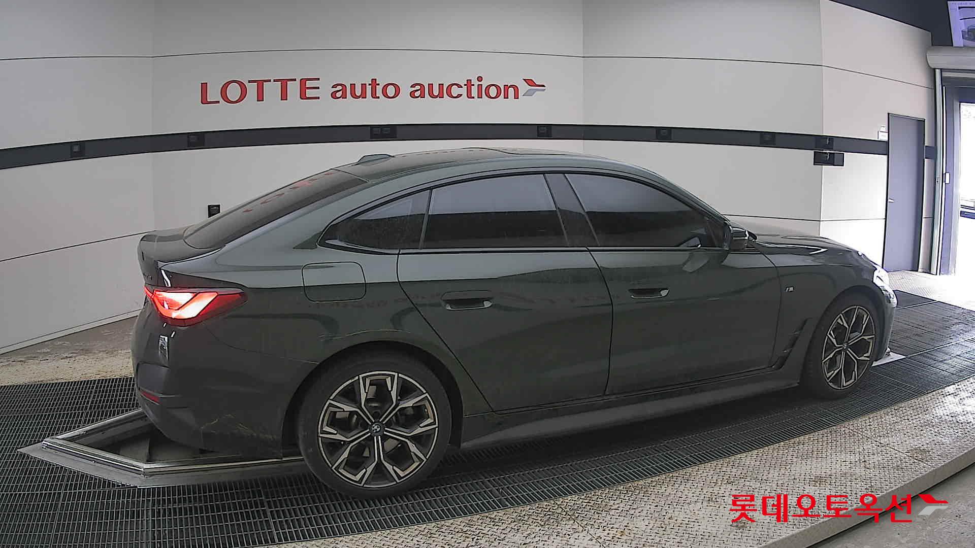 BMW i4 2022 - Image 20