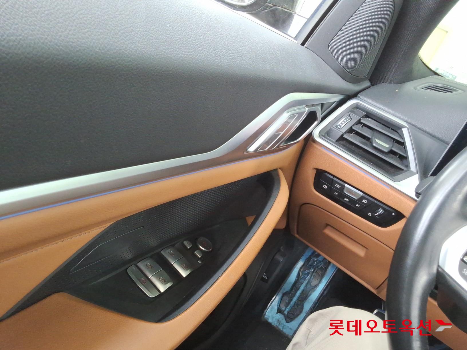 BMW i4 2022 - Image 29