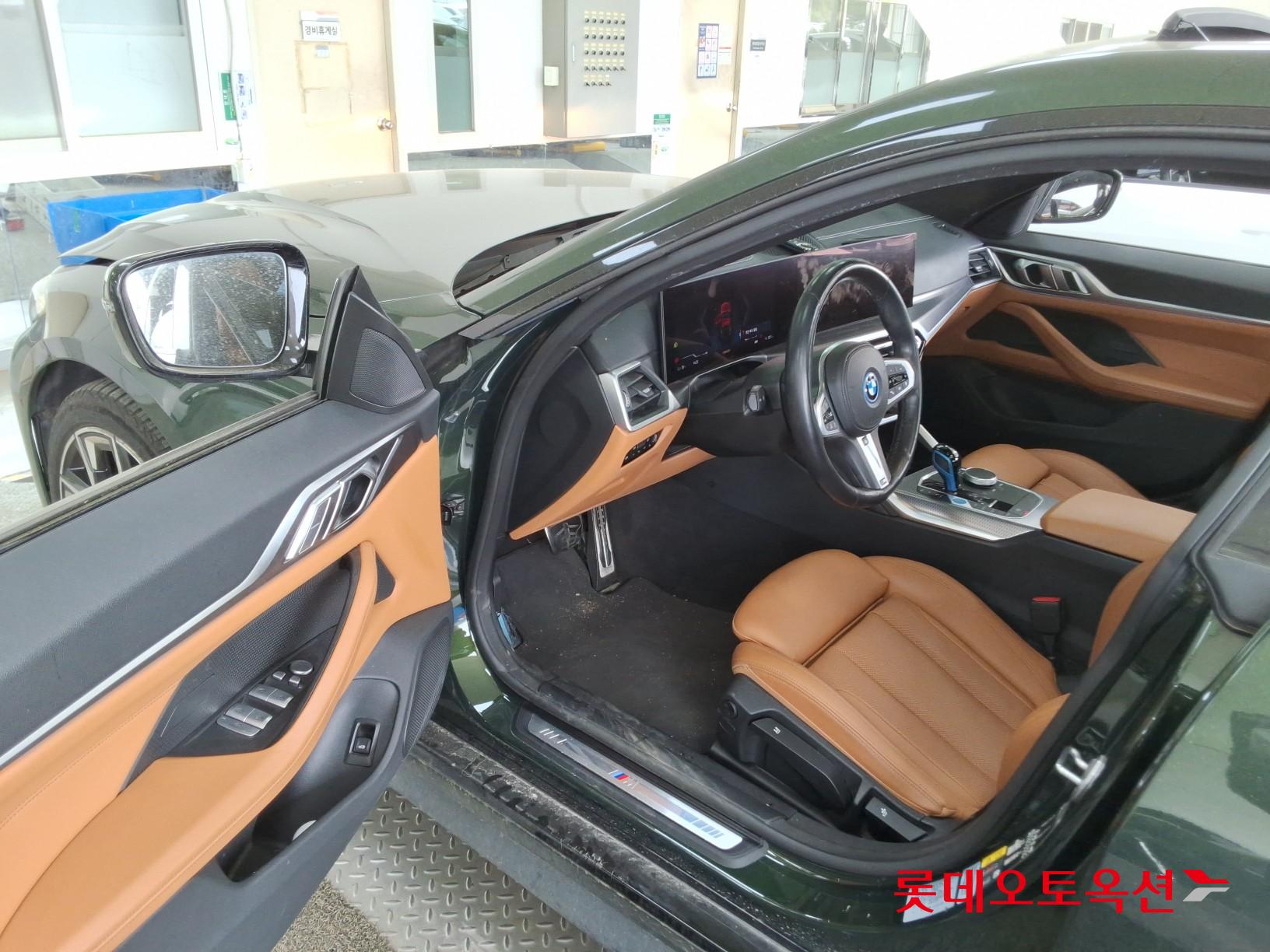 BMW i4 2022 - Image 35