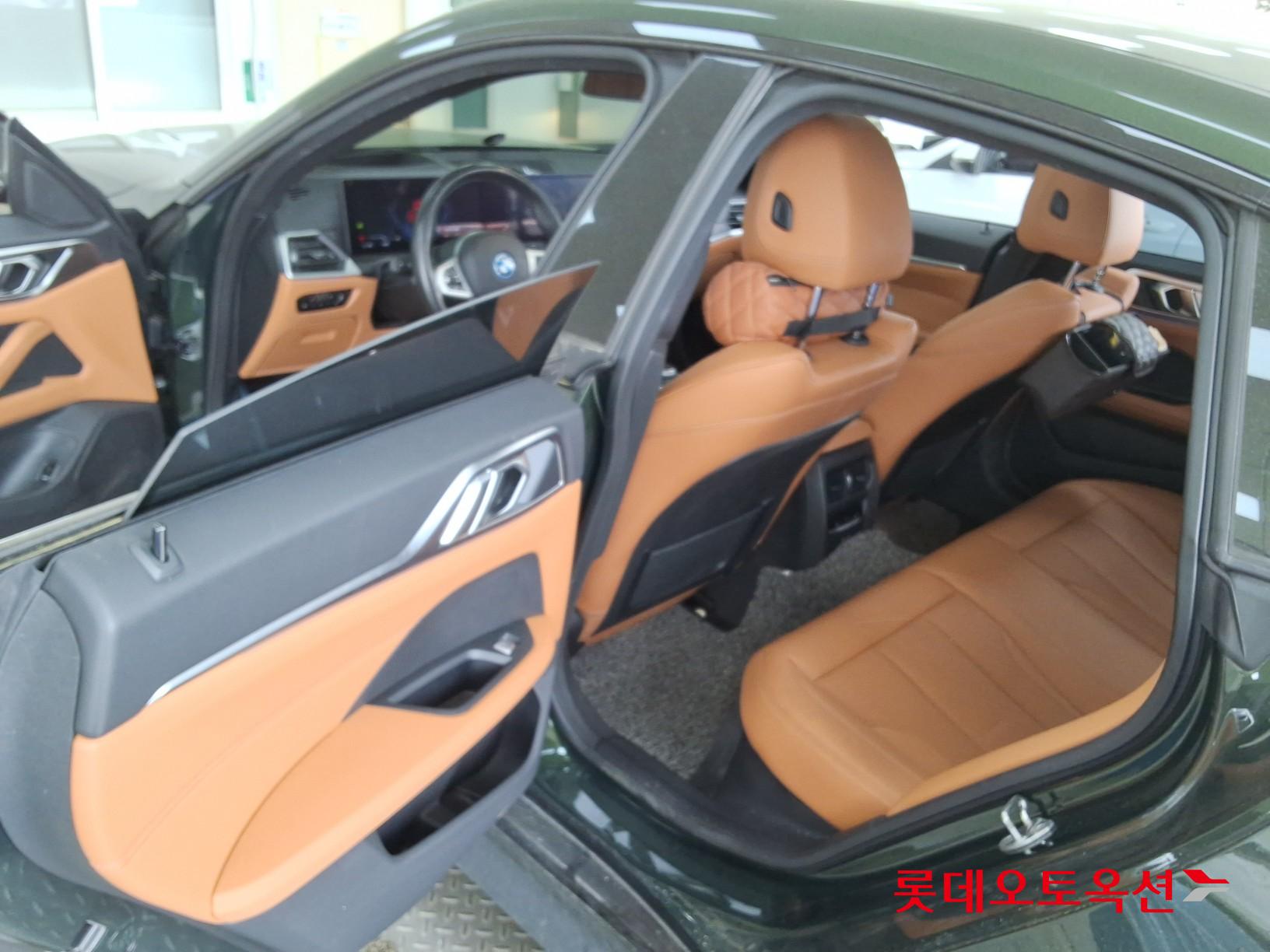 BMW i4 2022 - Image 37