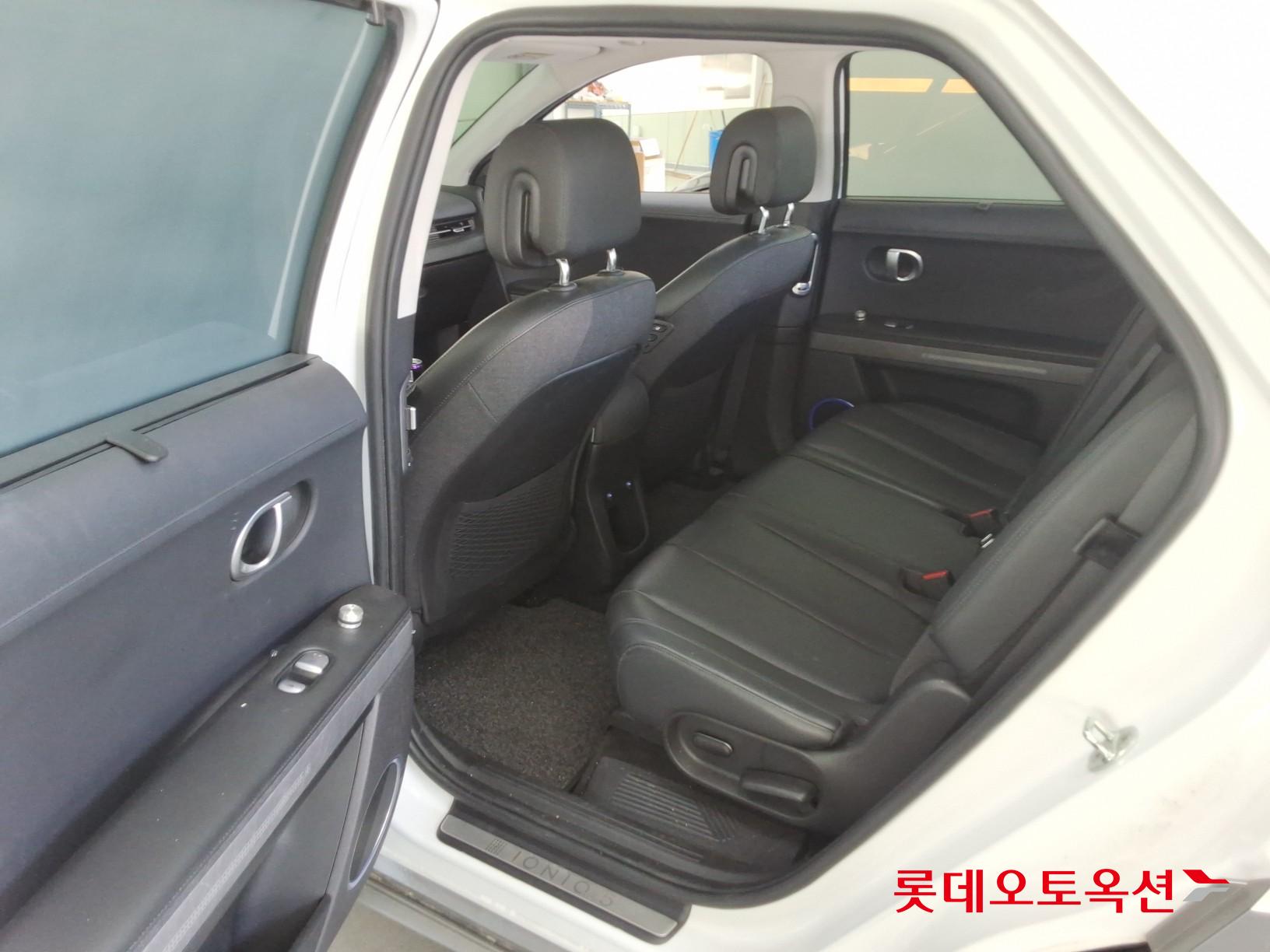 Hyundai Ioniq 5 - 36